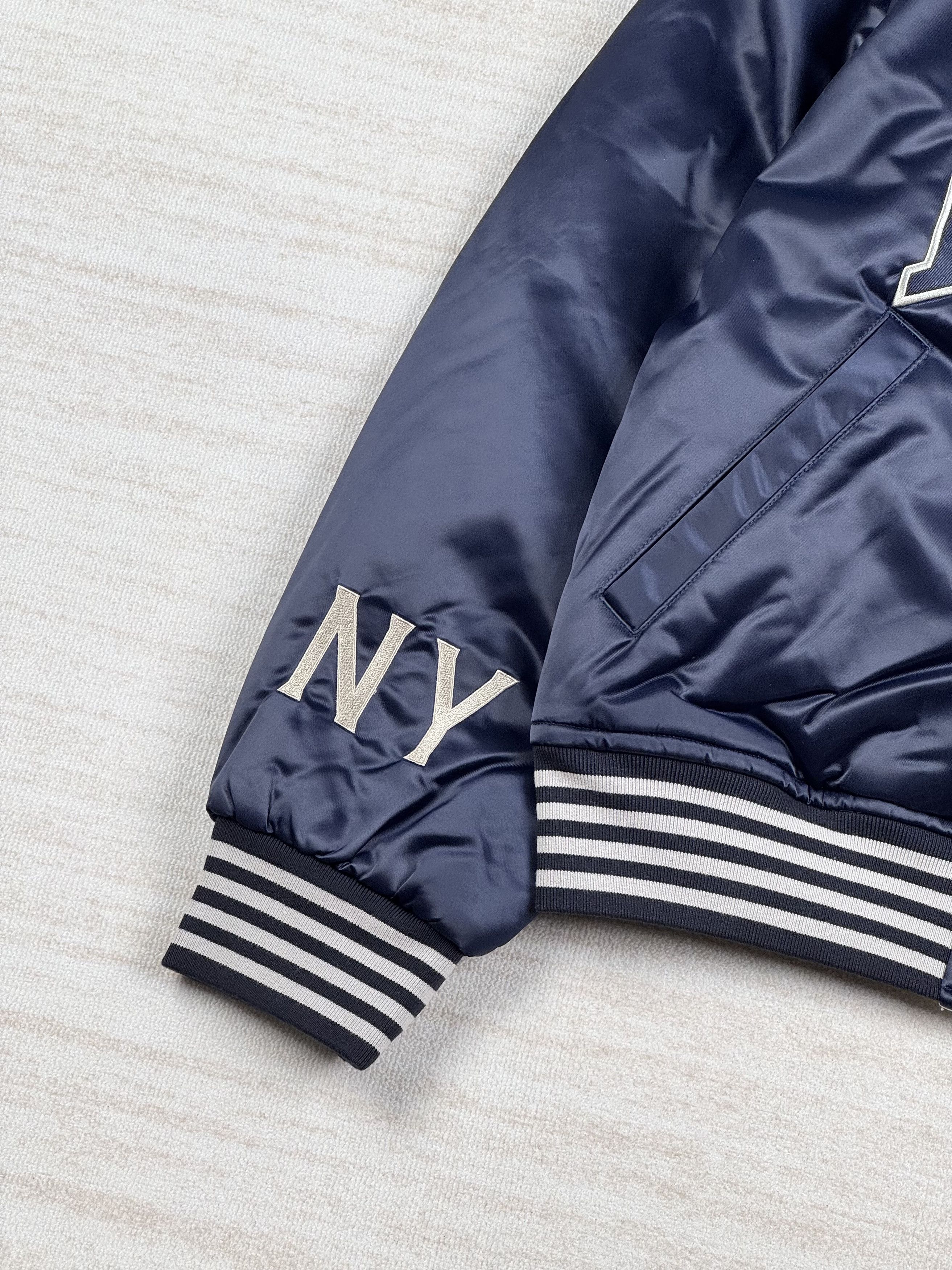 Aime Leon Dore UNWORN* ALD Reversible Satin Varsity Jacket navy/cream Size US S / EU 44-46 / 1 - 6 Thumbnail