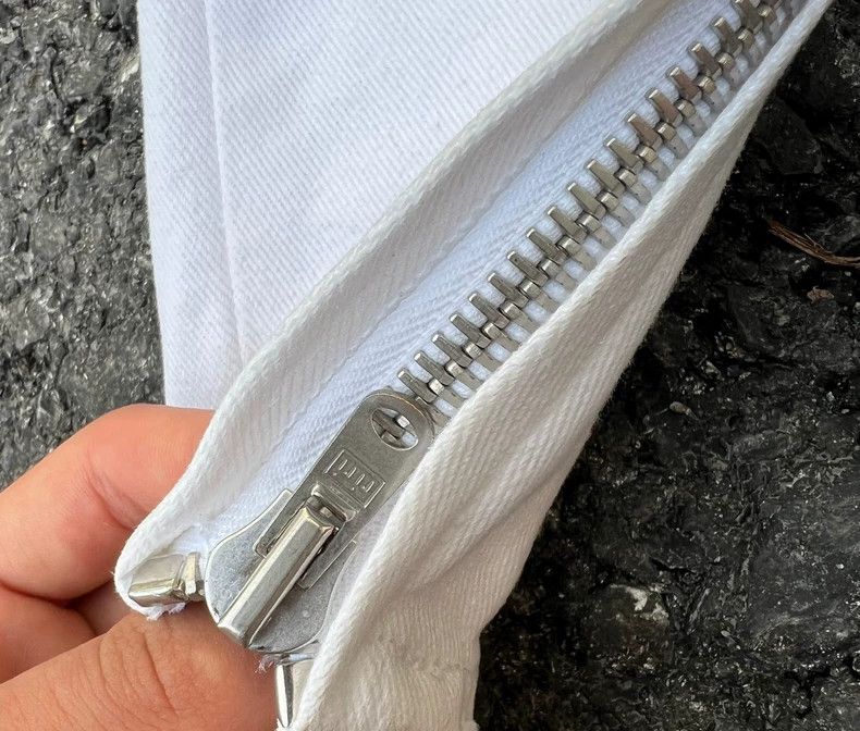Fear of God Fear of God 4th white jeans Size US 29 - 7 Thumbnail