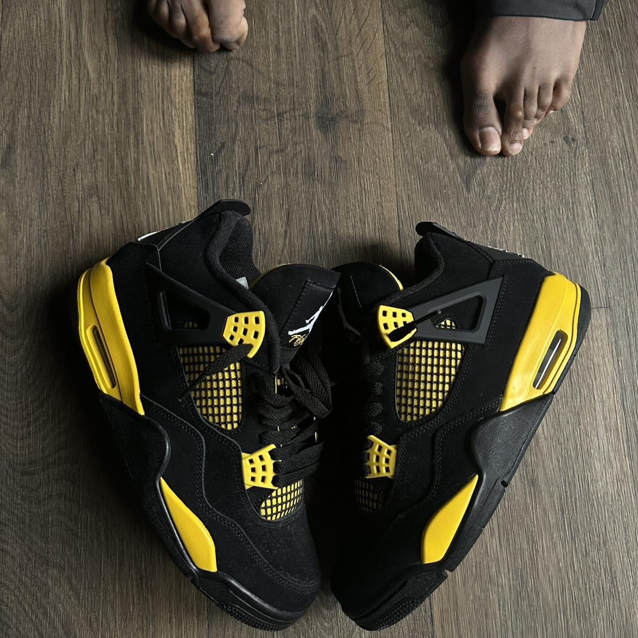 Jordan Brand Jordan 4 Thunders Size US 8.5 / EU 41-42 - 2 Thumbnail