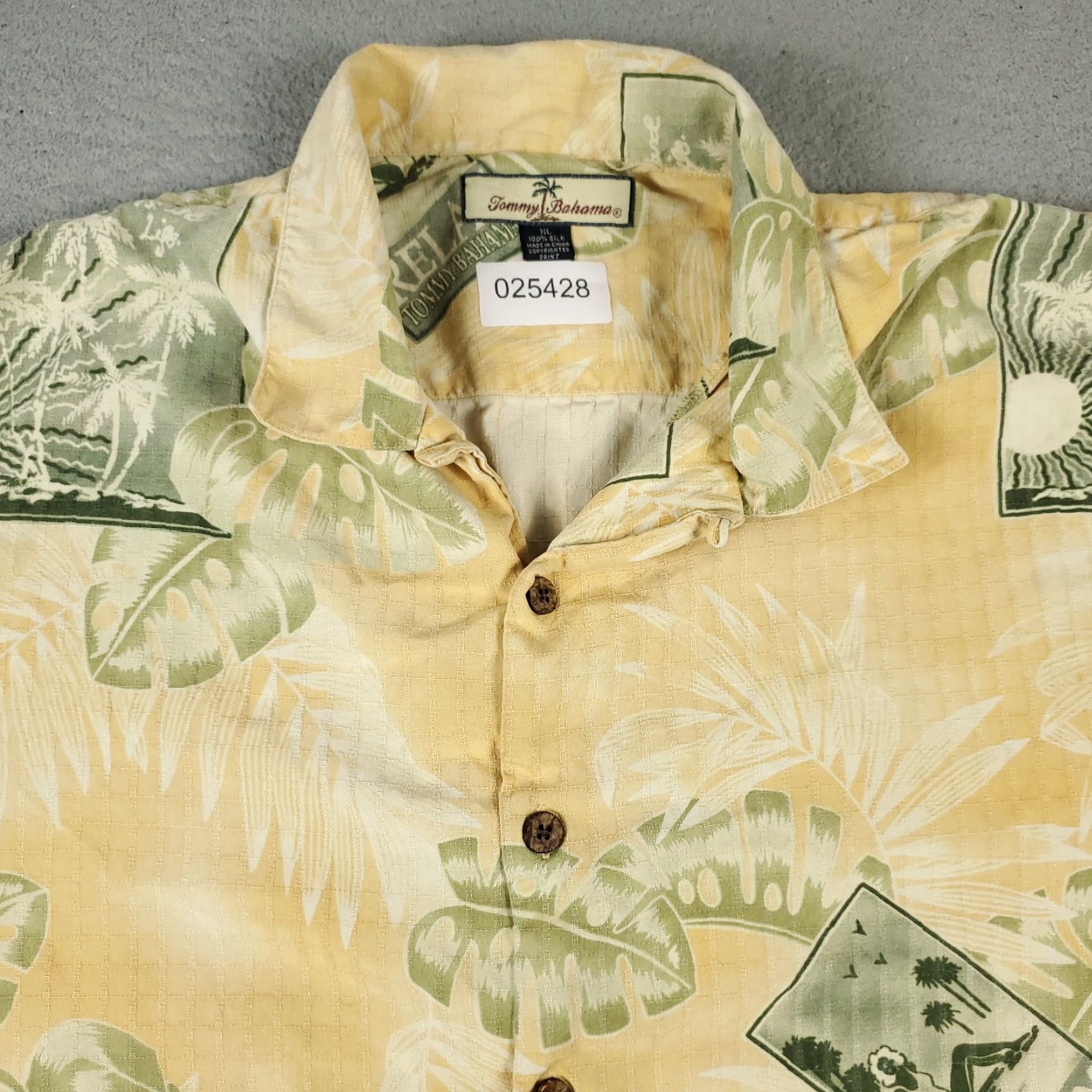 Tommy Bahama Tommy Bahama Shirt Men XL Yellow Floral Camp Tropical Button Up Short Sleeve Silk Hawaiian Aloha Mens Size US XL / EU 56 / 4 - 2 Thumbnail
