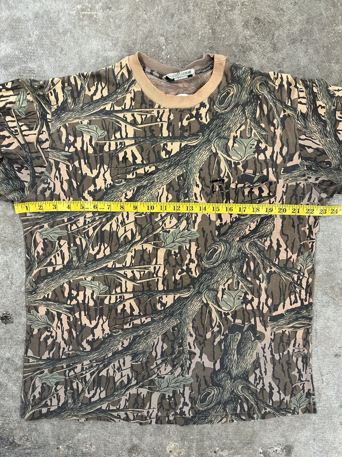 Mossy Oaks Vintage 90s Mossy Oak Original Camo LS Pocket T-Shirt Size US XL / EU 56 / 4 - 20 Thumbnail