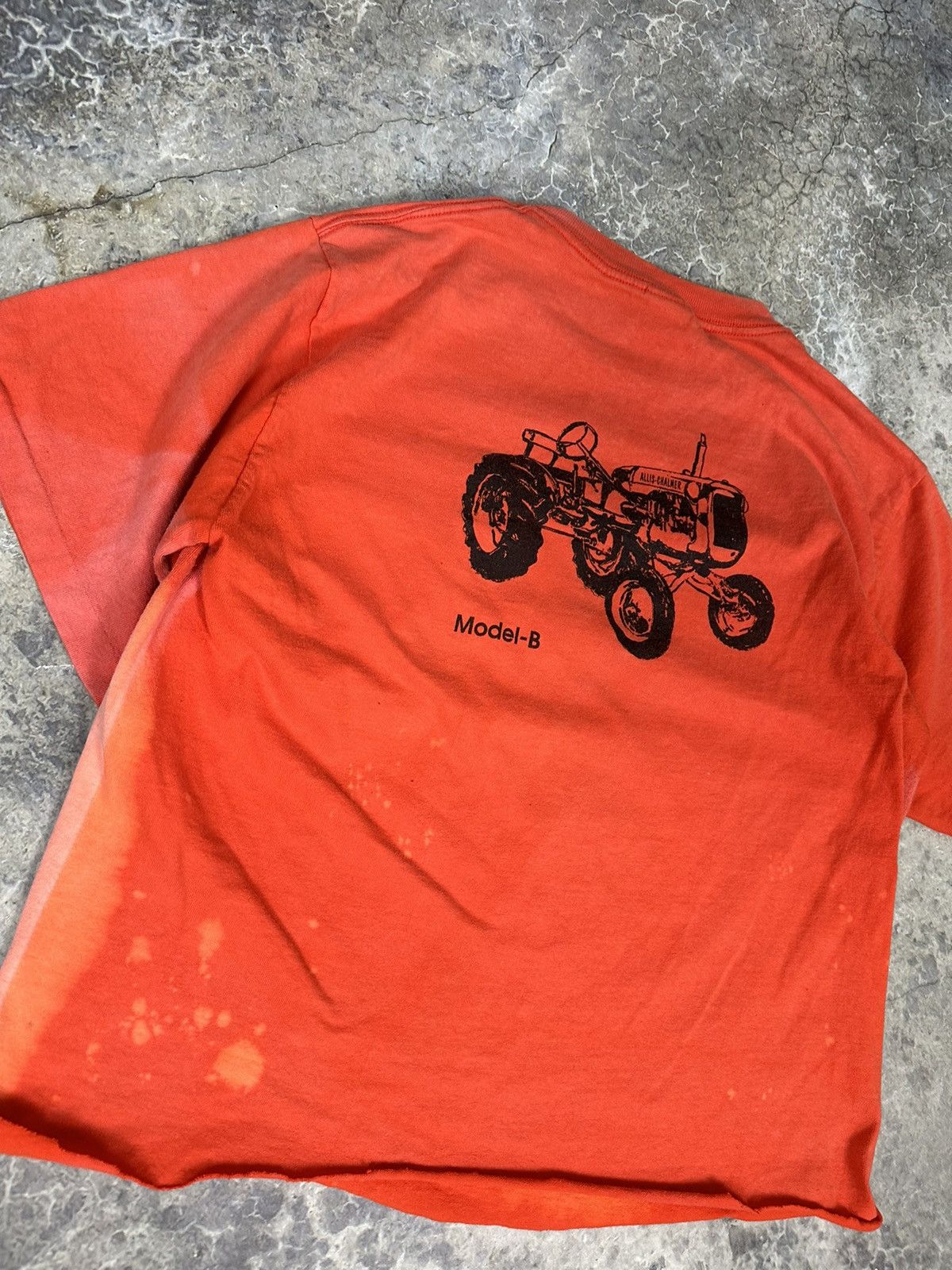 Carhartt × Vintage Crazy Burnt Orange sun faded Carhartt Tractor Tee Size US L / EU 52-54 / 3 - 4 Thumbnail