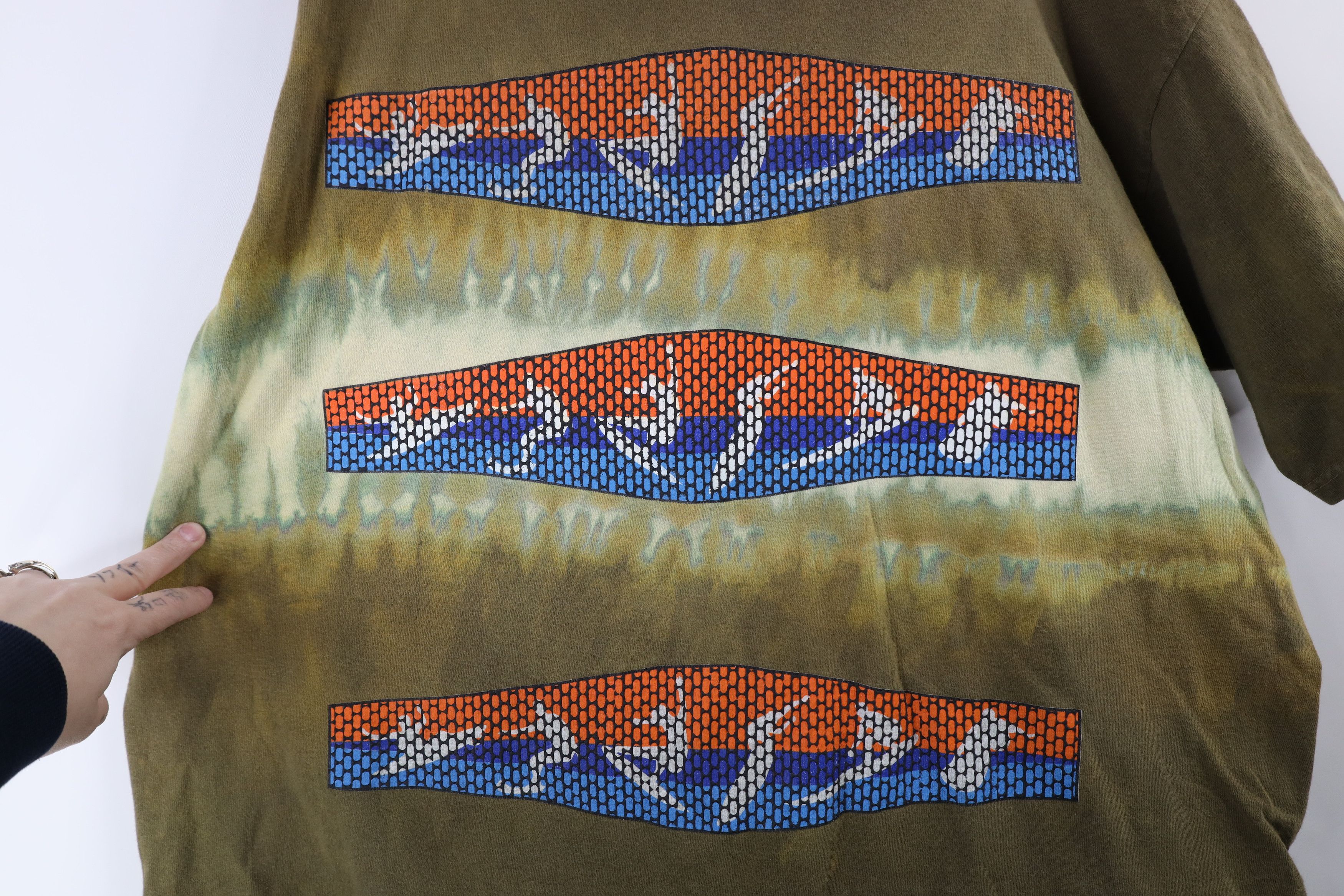 Vintage Vintage 90s Streetwear Wash Surfing Short Sleeve T-Shirt Size US XL / EU 56 / 4 - 4 Thumbnail