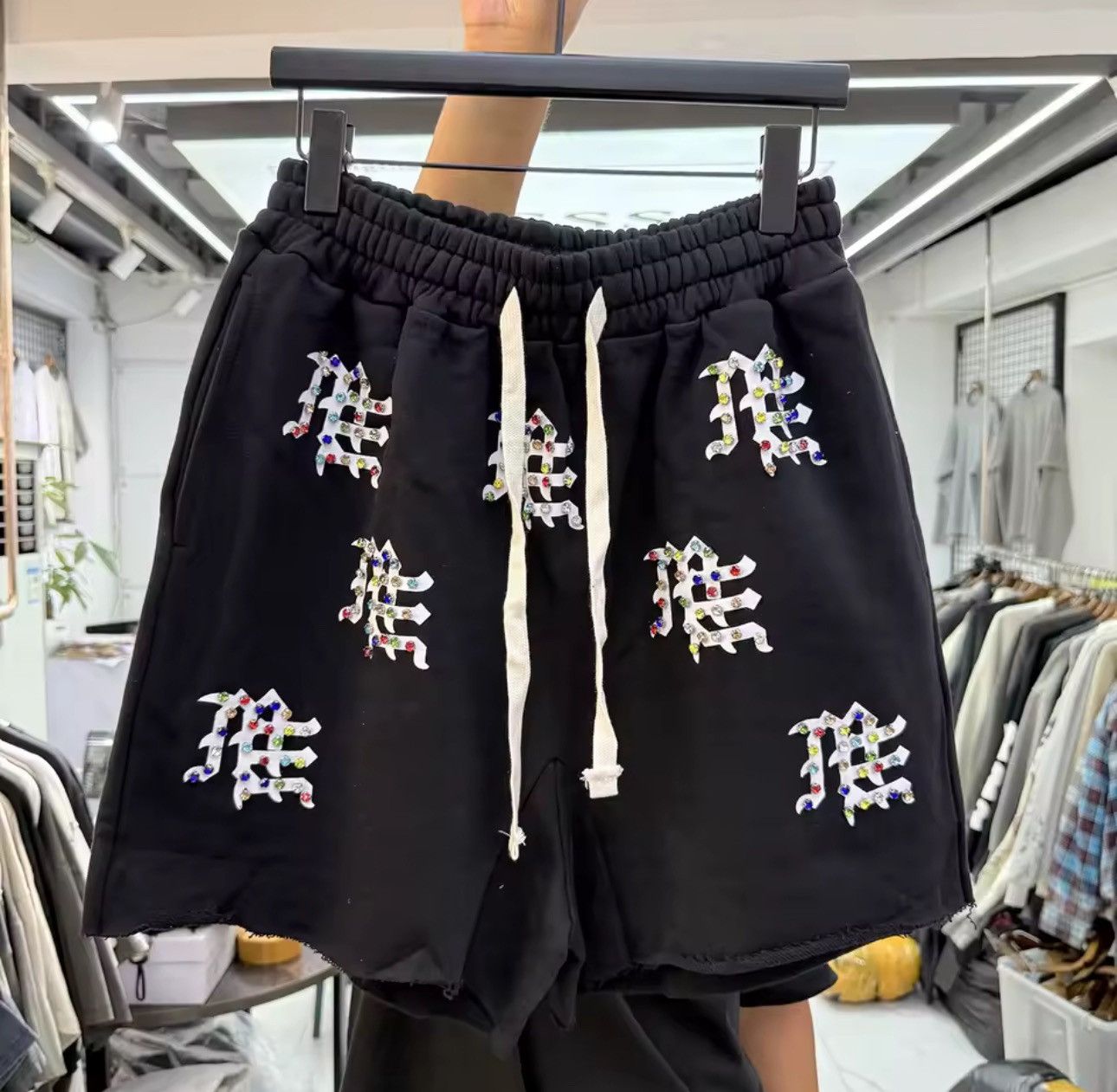 Other Rhinestone Baggy Loose Streetwear Joggers Shorts Hip Hop Size US 32 / EU 48 - 1 Thumbnail