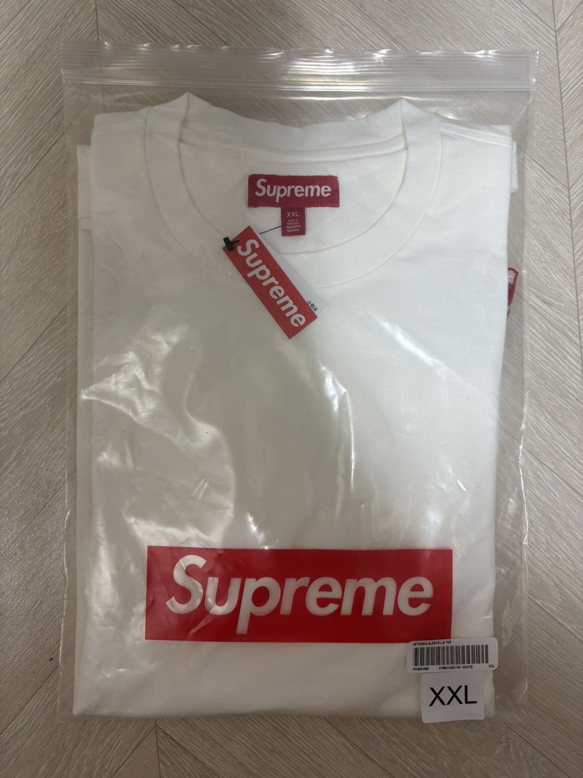 Supreme [XXL] Supreme Intarsia Sleeve L/S Top White - 25FW Size US XXL / EU 58 / 5 - 2 Thumbnail
