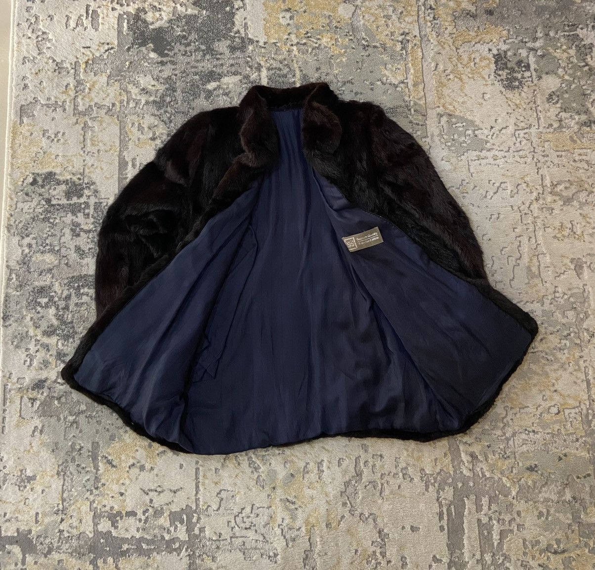 Sagafurs VINTAGE SAGAFOX FUR BLACK MINK SAGA COAT Size L / US 10 / IT 46 - 5 Thumbnail
