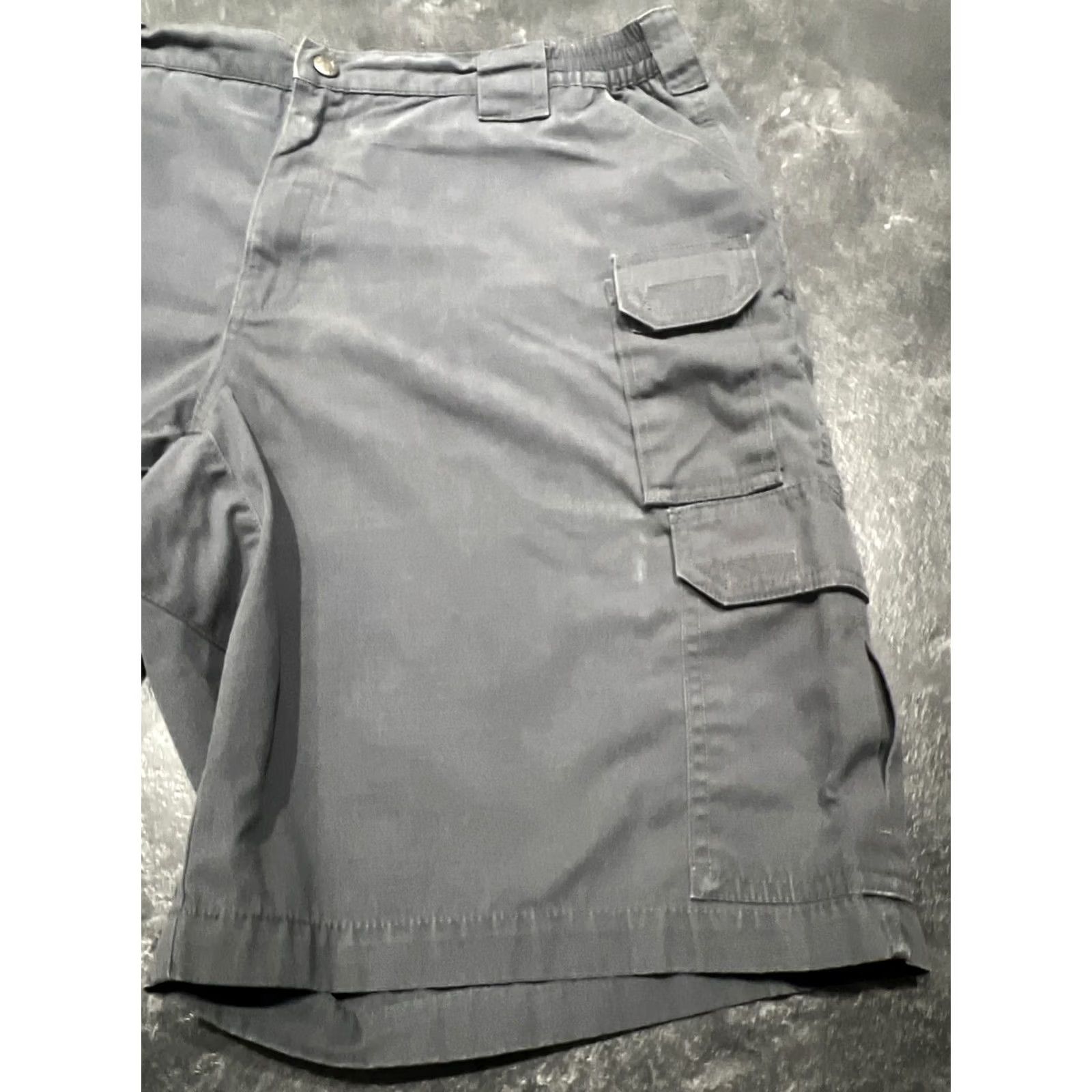Vintage 5.11 Tactical Men's Ripstop Gray Shorts Size 40 Cargo Regular Low Rise 10 in Inseam Front Zip Belt Loops Vietnam Mens Size US 40 / EU 56 - 5 Thumbnail