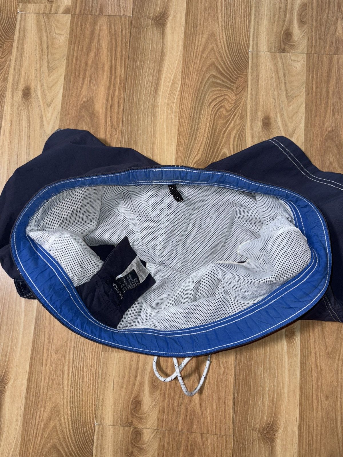 Nautica Vintage Nautica "Spell Out" Nylon Swim Trunks - Navy/White Size US 32 / EU 48 - 4 Thumbnail