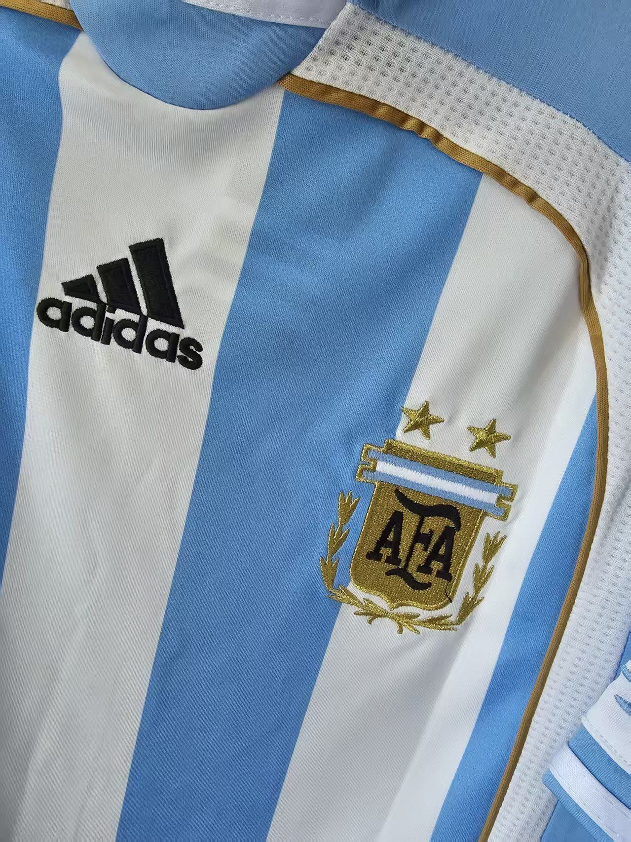 Other 2006 Argentina #19 Messi Jersey Home Size US M / EU 48-50 / 2 - 4 Thumbnail