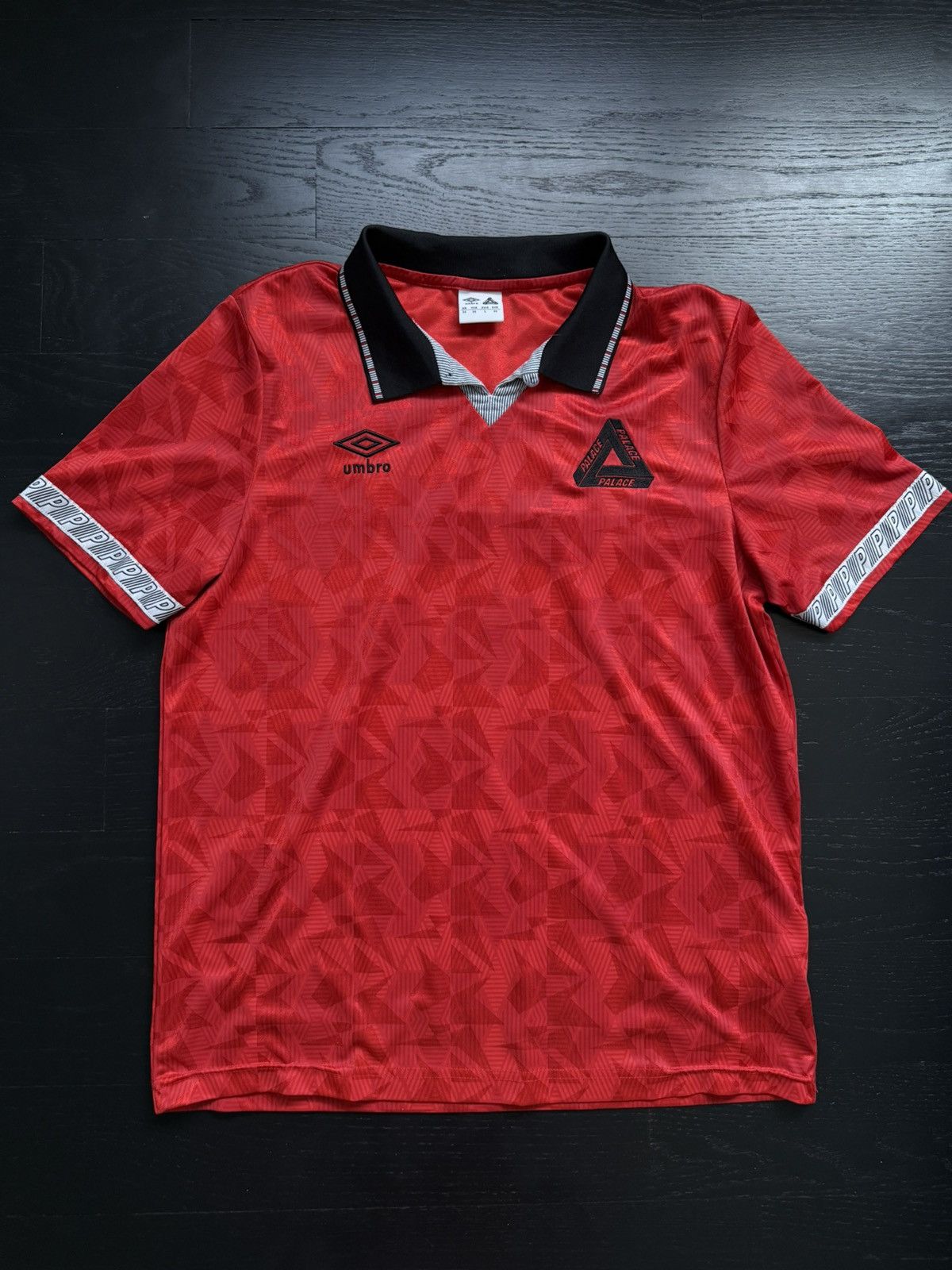 ウェア Palace umbro  shirt Palace x Umbro 3rd Goalie Shirt Black Neon メンズ - SS24 - JP