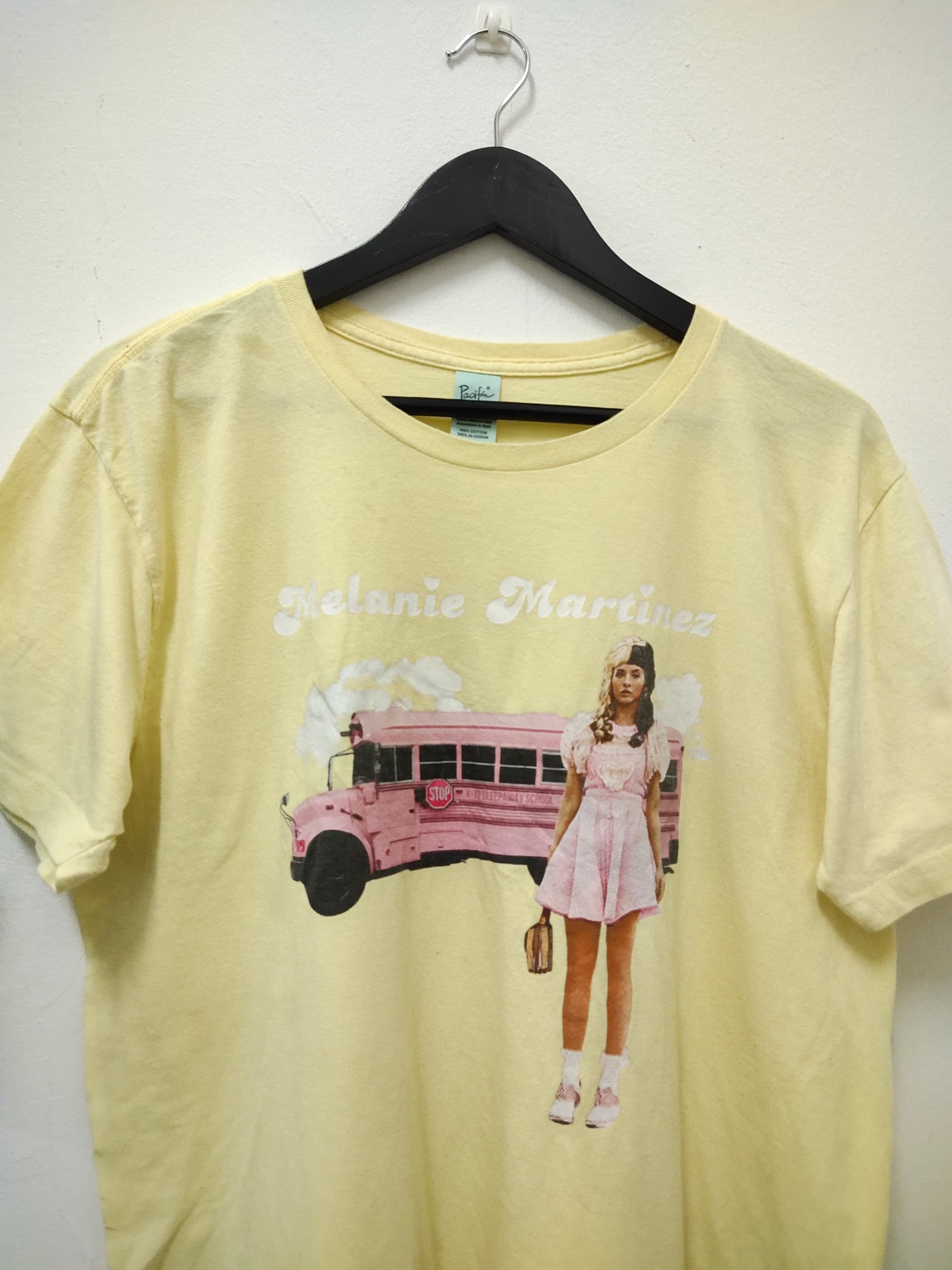 Band Tees Melanie Martinez solo singer Tour t shirt Size US L / EU 52-54 / 3 - 5 Thumbnail