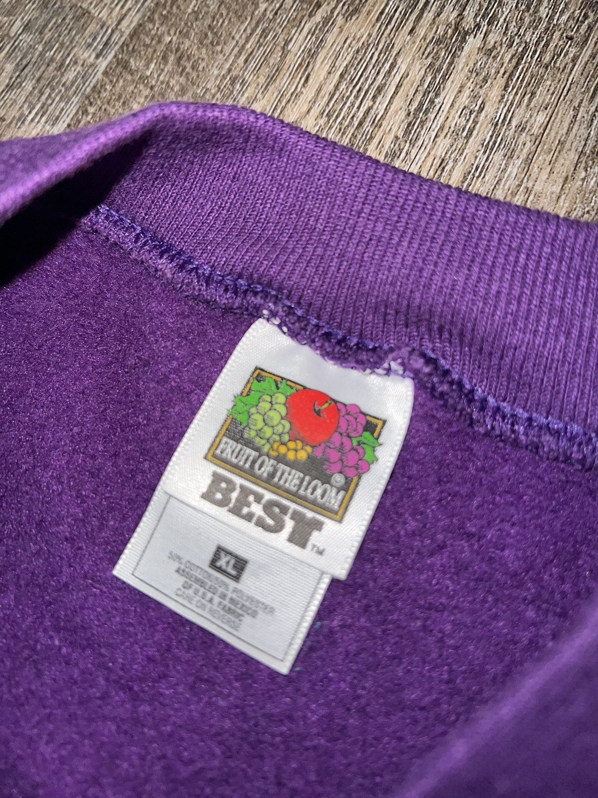 Vintage Vintage Lakers Fruit of the Loom Crewneck Sweater size XL Size US XL / EU 56 / 4 - 3 Thumbnail
