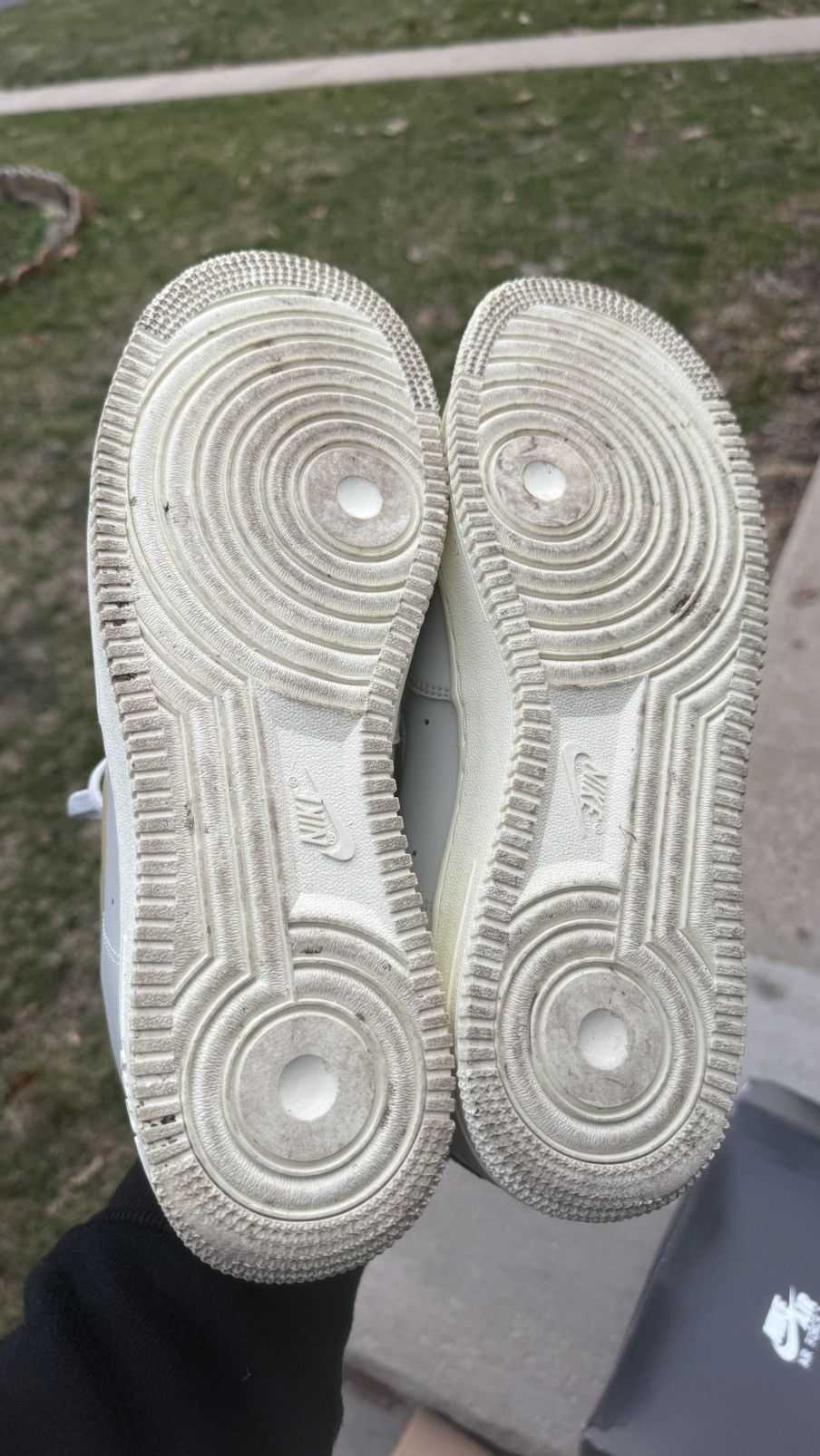 Nike Nike Air Force 1 '07 LX Light Bone/Pale Vanilla Size US 11 / EU 44 - 6 Thumbnail