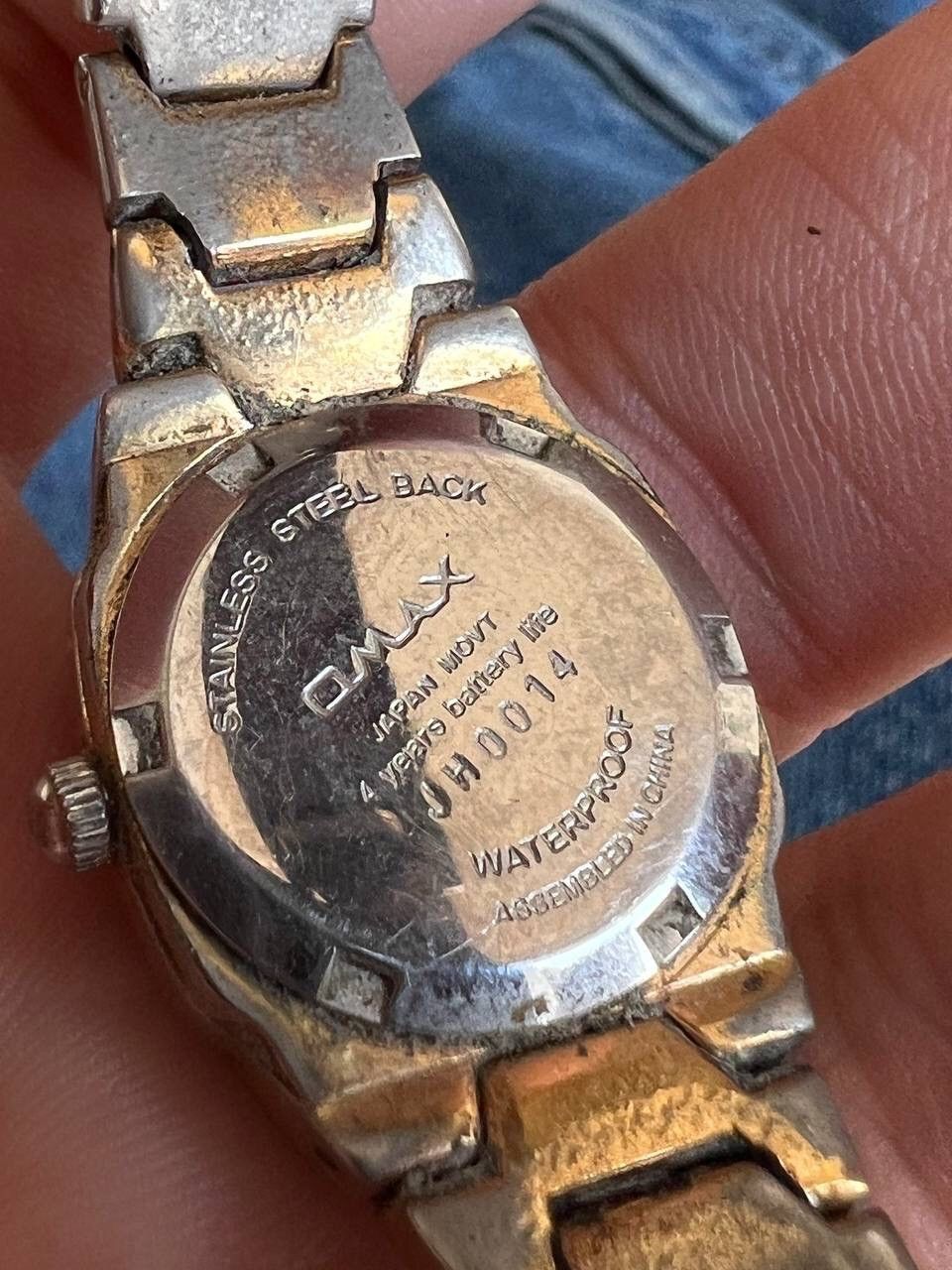 Japanese Brand × Vintage Vintage Pink Logo Japanese style futuristic Watch Size ONE SIZE - 5 Thumbnail