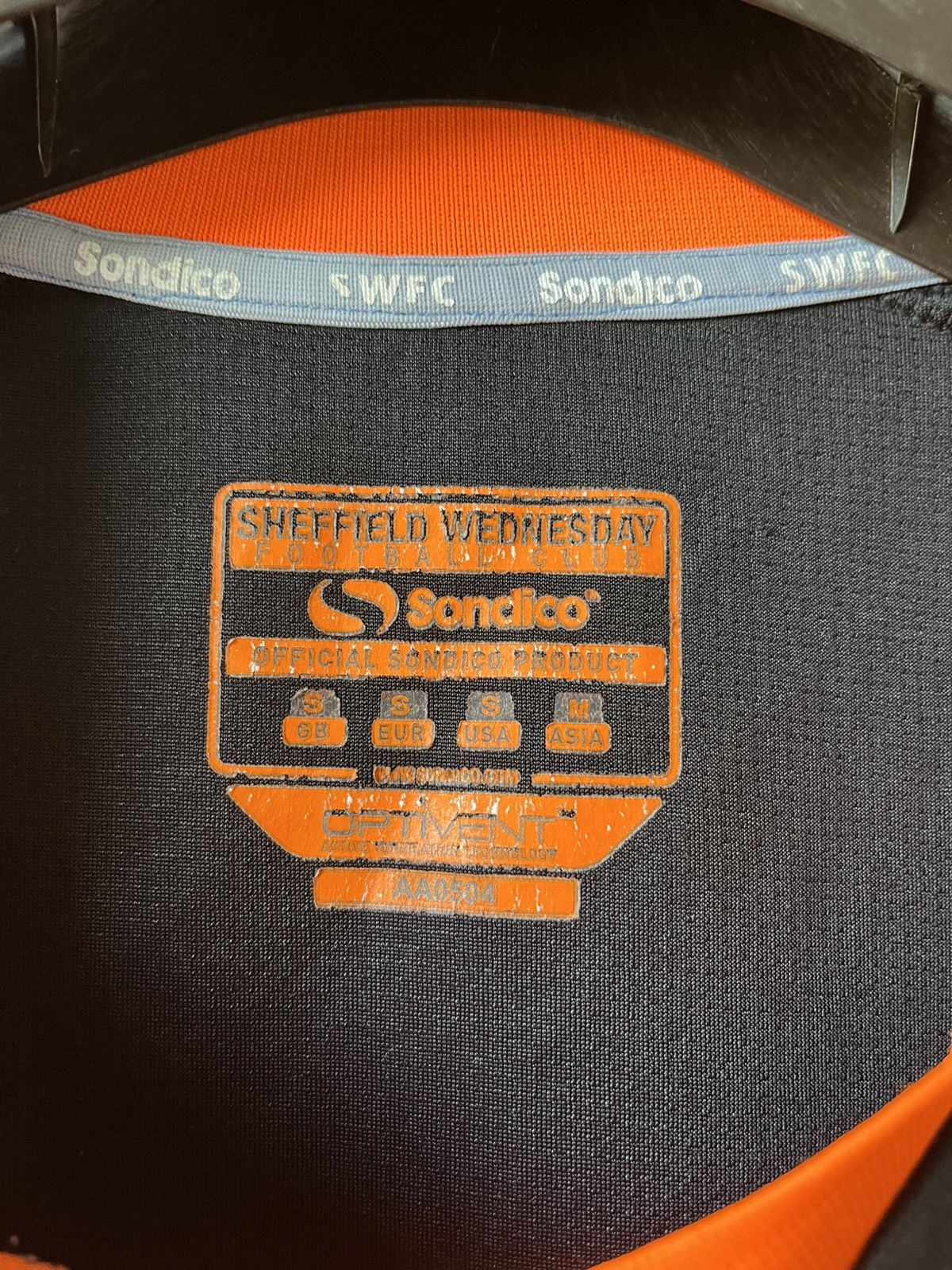 Macron Sondico Sheffield Wednesday 2016/2016 away soccer jersey Size US S / EU 44-46 / 1 - 7 Thumbnail