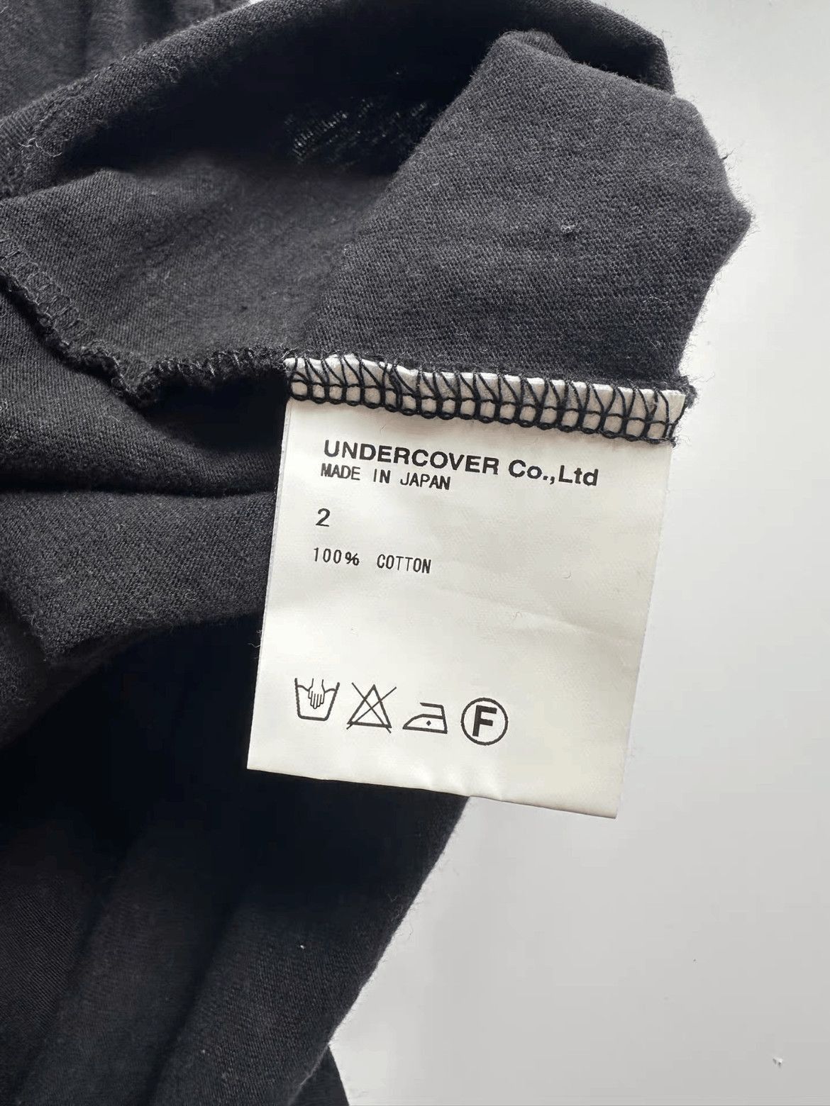 Undercover Sz 2 Undercover Early Period Figure Print Tee-2508 Size US M / EU 48-50 / 2 - 4 Thumbnail