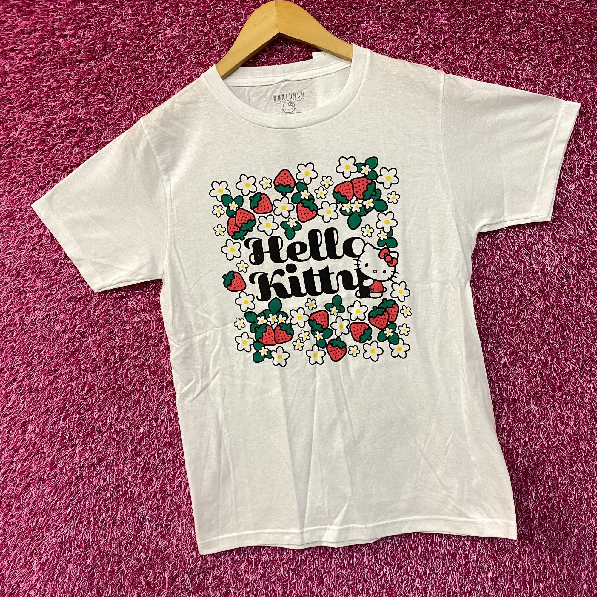 Disney Hello Kitty Strawberry Fields Tshirt size Small Size US S / EU 44-46 / 1 - 3 Thumbnail