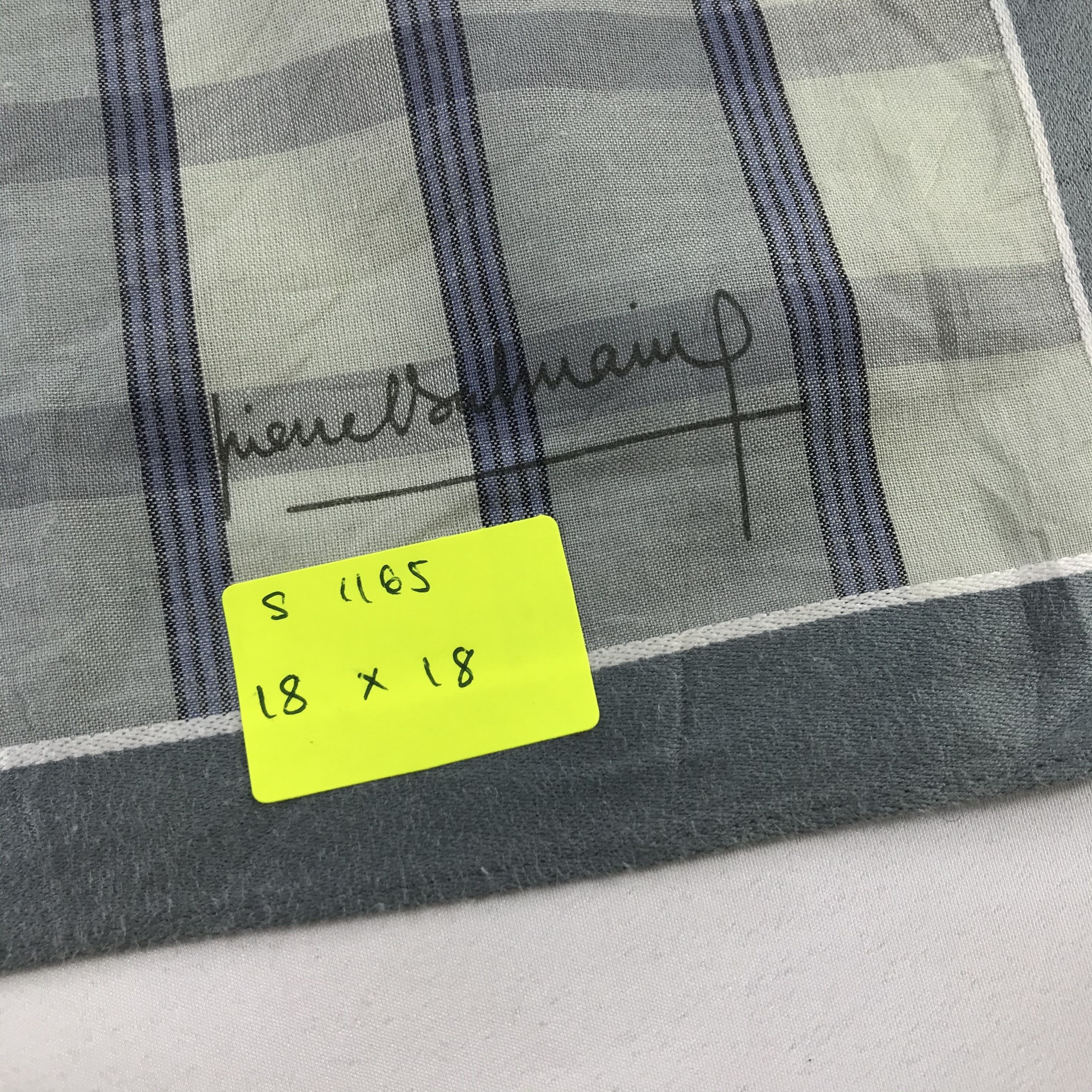 Pierre Balmain × Vintage Pierre Balmain Bandana / Handkerchief / Neckerchief - S1165 Size ONE SIZE - 5 Thumbnail