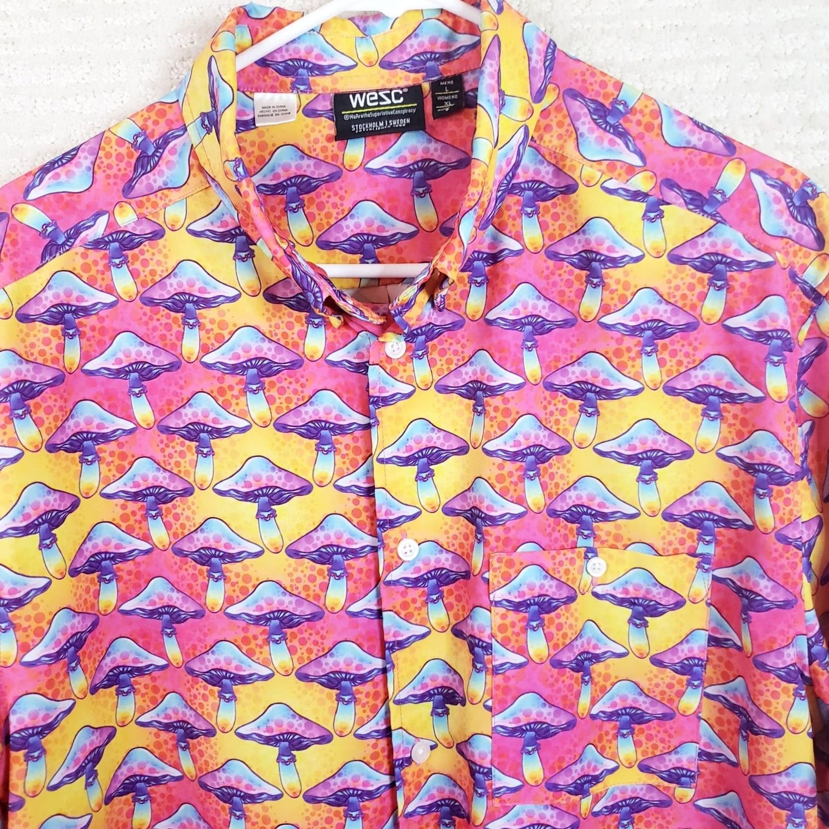 WeSC WeSC Aloha Hawaiian Camp Shirt Mens L Pink Yellow Purple Mushroom Pattern Sweden Size US L / EU 52-54 / 3 - 3 Thumbnail