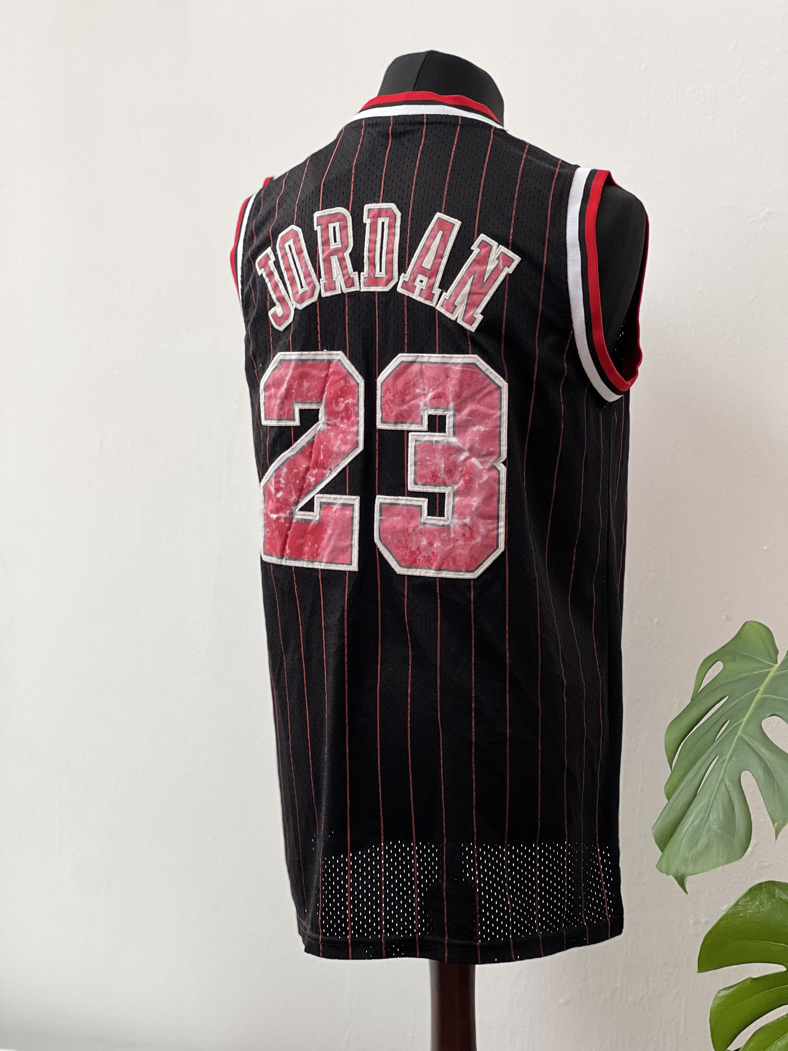 NBA × Nike × Vintage NIKE vintage `JORDAN` sleeveless T-shirt Size US S / EU 44-46 / 1 - 1 Thumbnail
