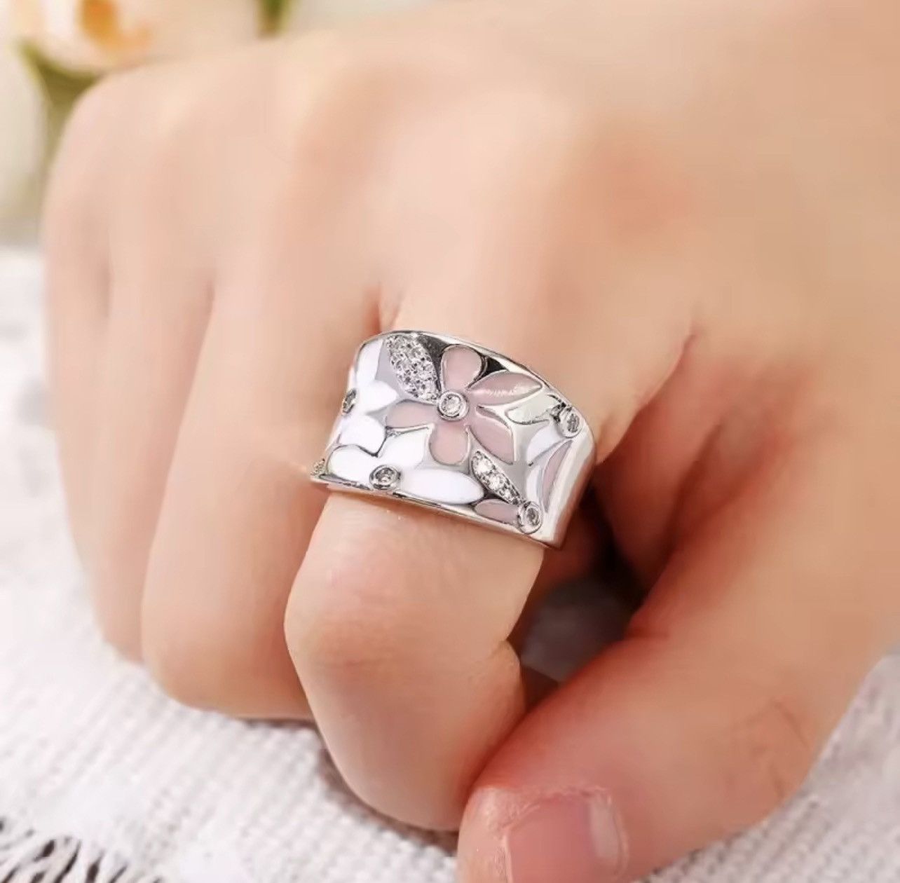 Jewelry Flower Ring in Silver, Men's