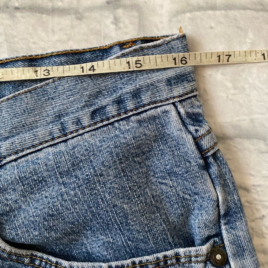 Lee Riders women 12 Bermuda classic blue jean shorts 100% cotton Size 34" / US 12 / IT 48 - 7 Thumbnail