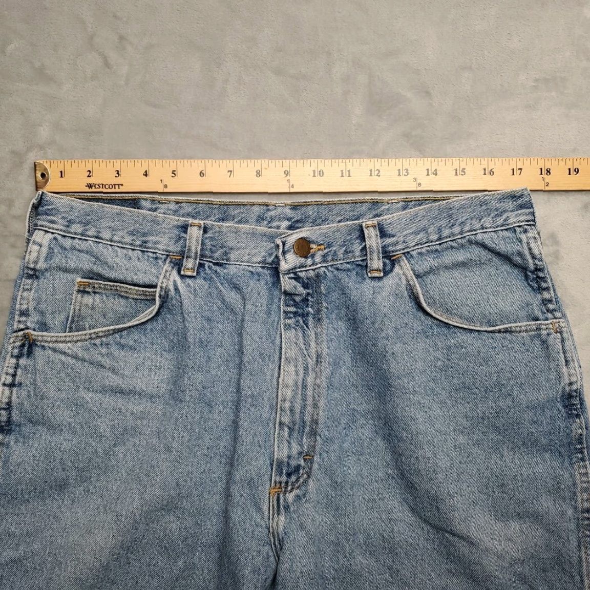 Wrangler VINTAGE Wrangler Shorts Mens 36 Blue Denim 100% Cotton Jorts Bermuda Casual 5-Pocket Mens Blue Denim Shorts Size US 36 / EU 52 - 5 Thumbnail