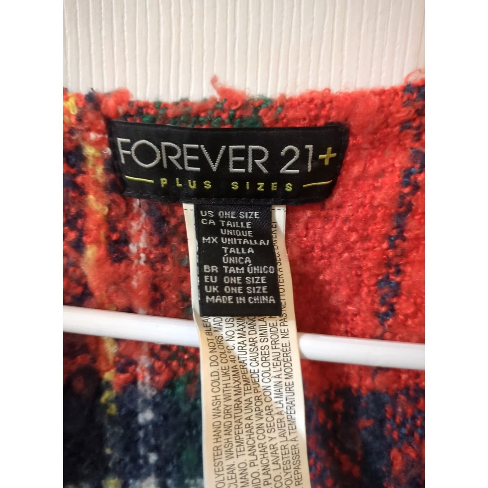 Forever 21 FOREVER 21 Poncho Shirt? Wait, need correct. Actual: "FOREVER 21 Plus Size Sweater Wrap Poncho Fringed Cardigan ONE SIZE" Size ONE SIZE - 3 Thumbnail