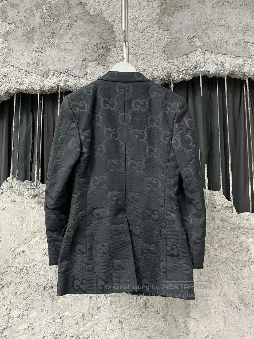 Gucci gucci dark logo suit jacket size 36. Size US S / EU 44-46 / 1 - 2 Thumbnail