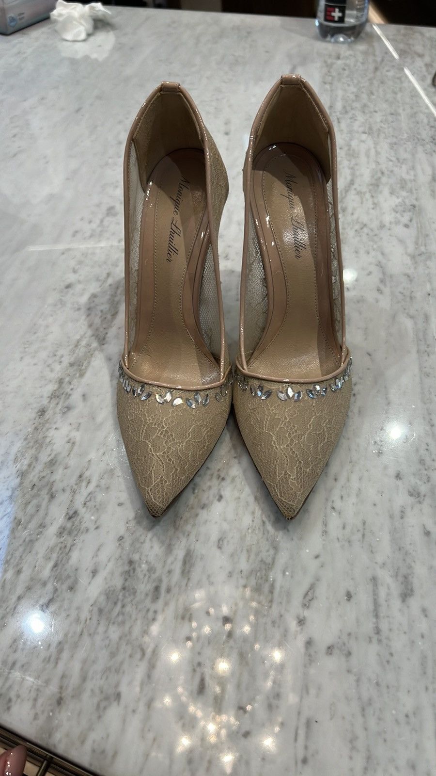Monique Lhuillier Classy lace nude pump Size US 6.5 / IT 36.5 - 15 Thumbnail