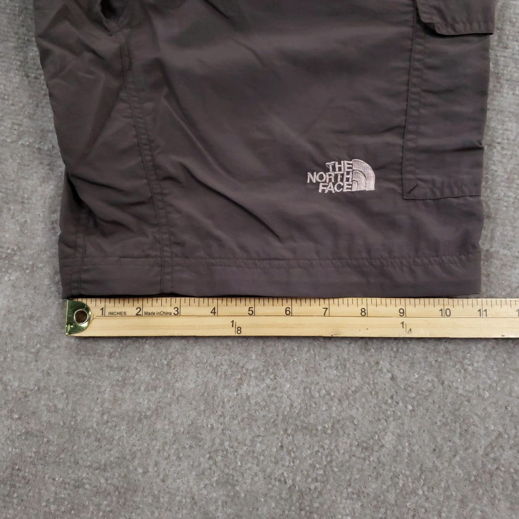 The North Face The North Face Summit Series Cargo Shorts Mens Large Brown Hiking Elastic Waist Size US 33 - 3 Thumbnail