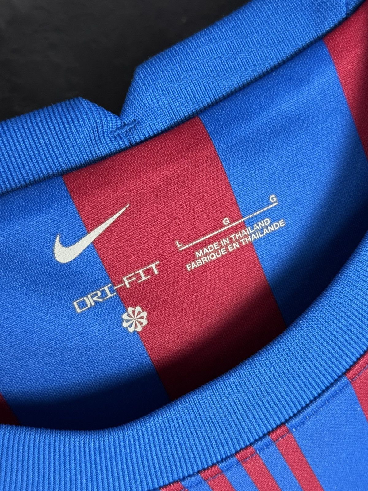 Nike Authentic Barcelona Griezmann 21/22 Home Nike Soccer Jersey Size US L / EU 52-54 / 3 - 10 Thumbnail