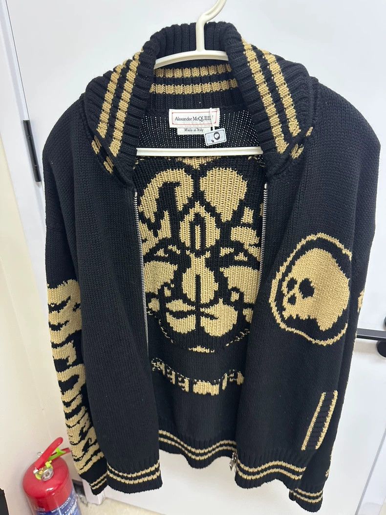 Alexander McQueen Alexander Mcqueen Black knitted cardigan coat Size US M / EU 48-50 / 2 - 1 Thumbnail