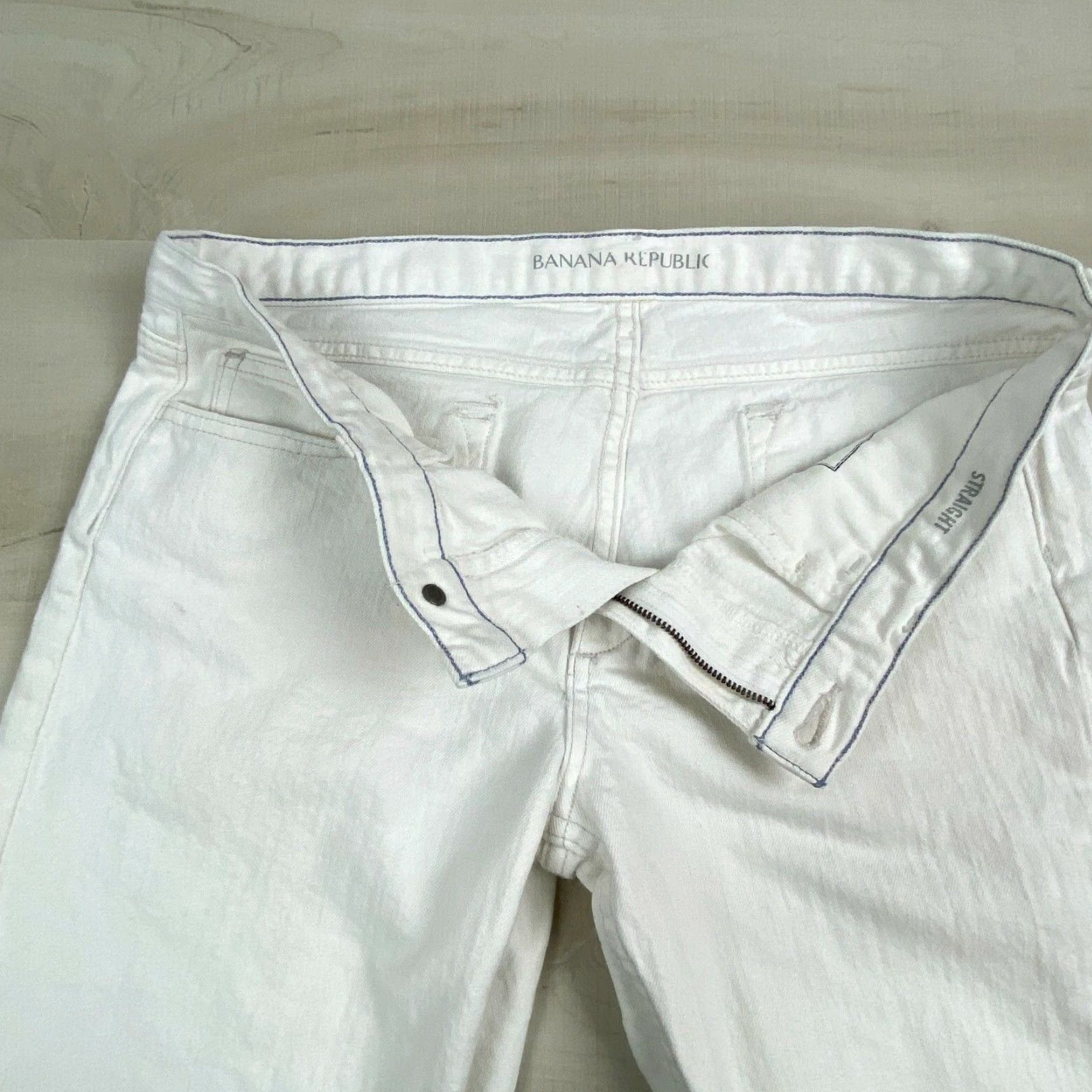 Banana Republic Banana Republic Womens Straight Leg Stretch Jeans White Denim 32 Waist Low Rise Size 24" / US 00 / IT 34 - 2 Thumbnail