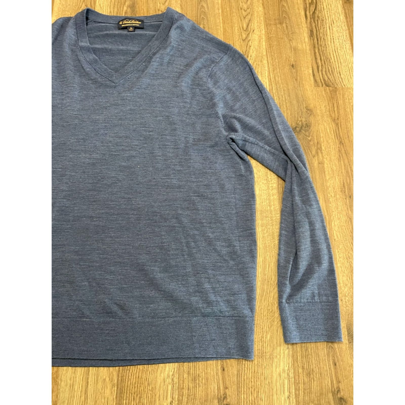 Brooks Brothers Brooks Brothers Shirt Men XL Blue V-Neck Long Sleeve Size US XL / EU 56 / 4 - 4 Thumbnail