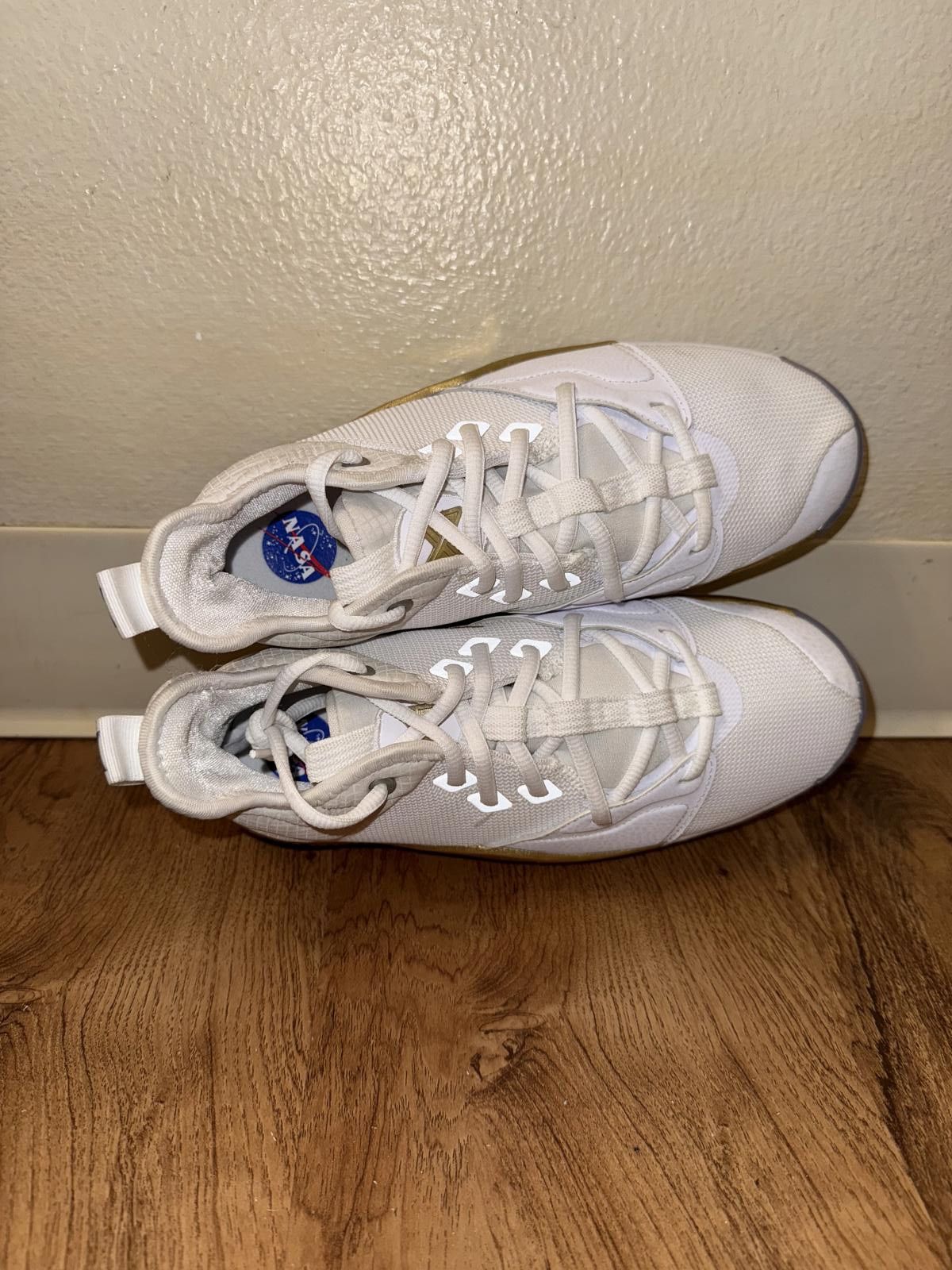 Nike Nike PG3 Nasa White (GS) Size US 6 / EU 39 - 8 Thumbnail