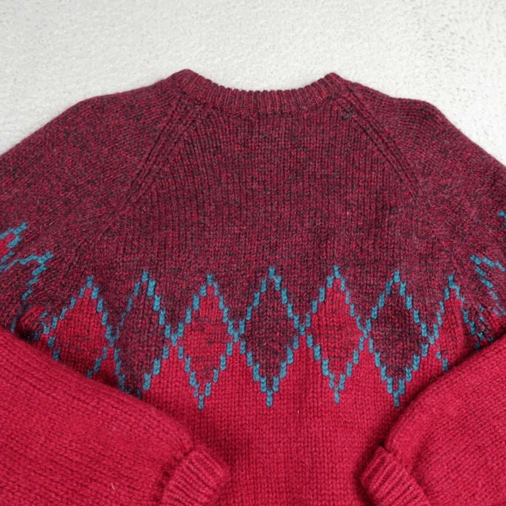 Gap VINTAGE Gap Sweater Mens Small Red Burgundy Wool Argyle Crewneck Knit 90s Size US S / EU 44-46 / 1 - 7 Thumbnail