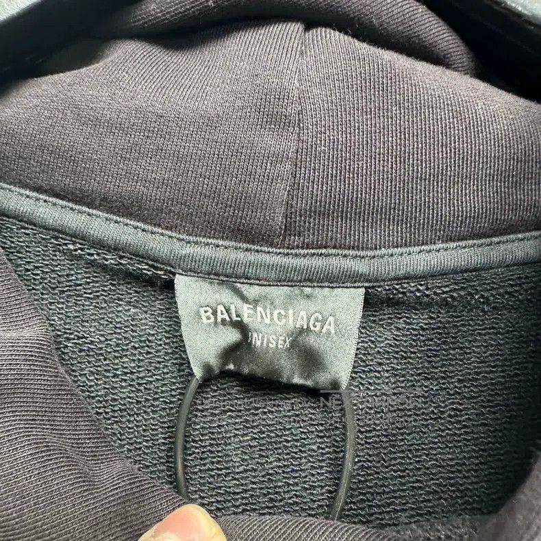 Balenciaga Balenciaga Black-brown inverted LOGO embroidered hoodie Size US S / EU 44-46 / 1 - 4 Thumbnail