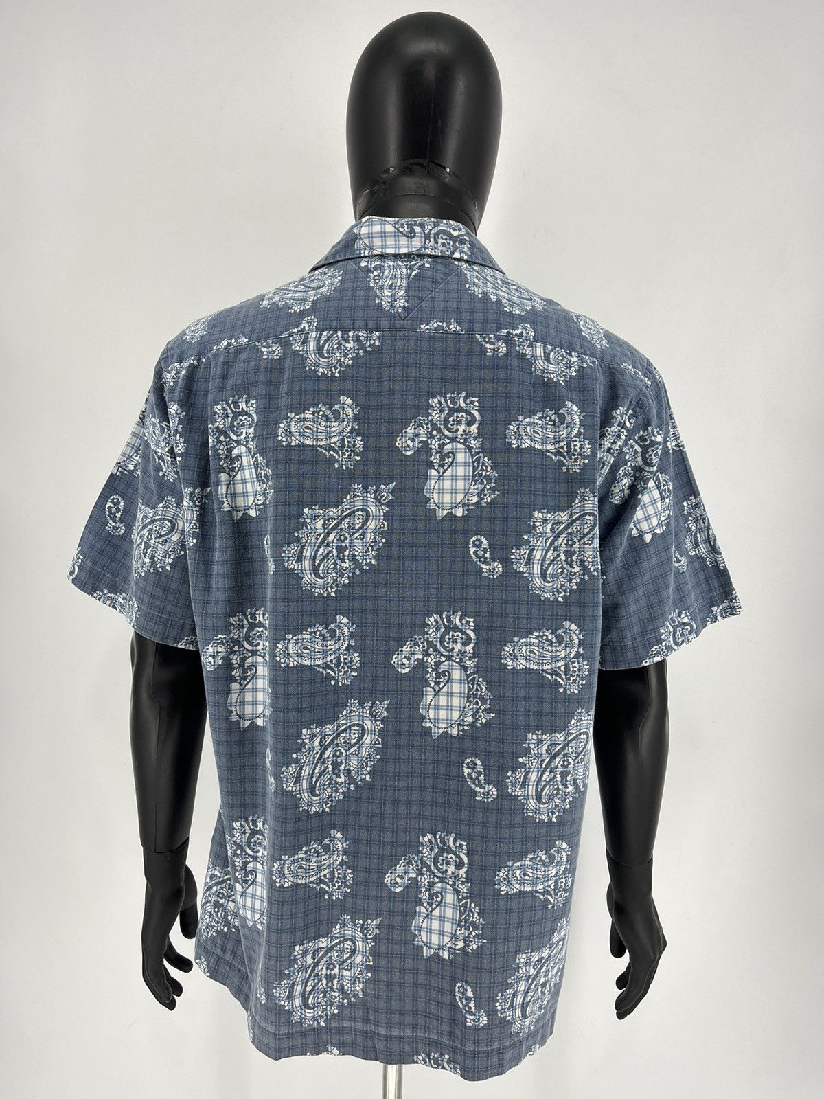 Tommy Hilfiger Vintage 90s Tommy Hilfiger Hawaiian Shirt Streetwear Y2K Size US M / EU 48-50 / 2 - 9 Thumbnail
