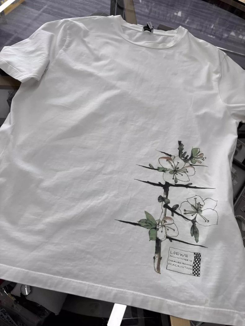 Loewe LOEWE White ladies T-shirt Size L / US 10 / IT 46 - 9 Thumbnail