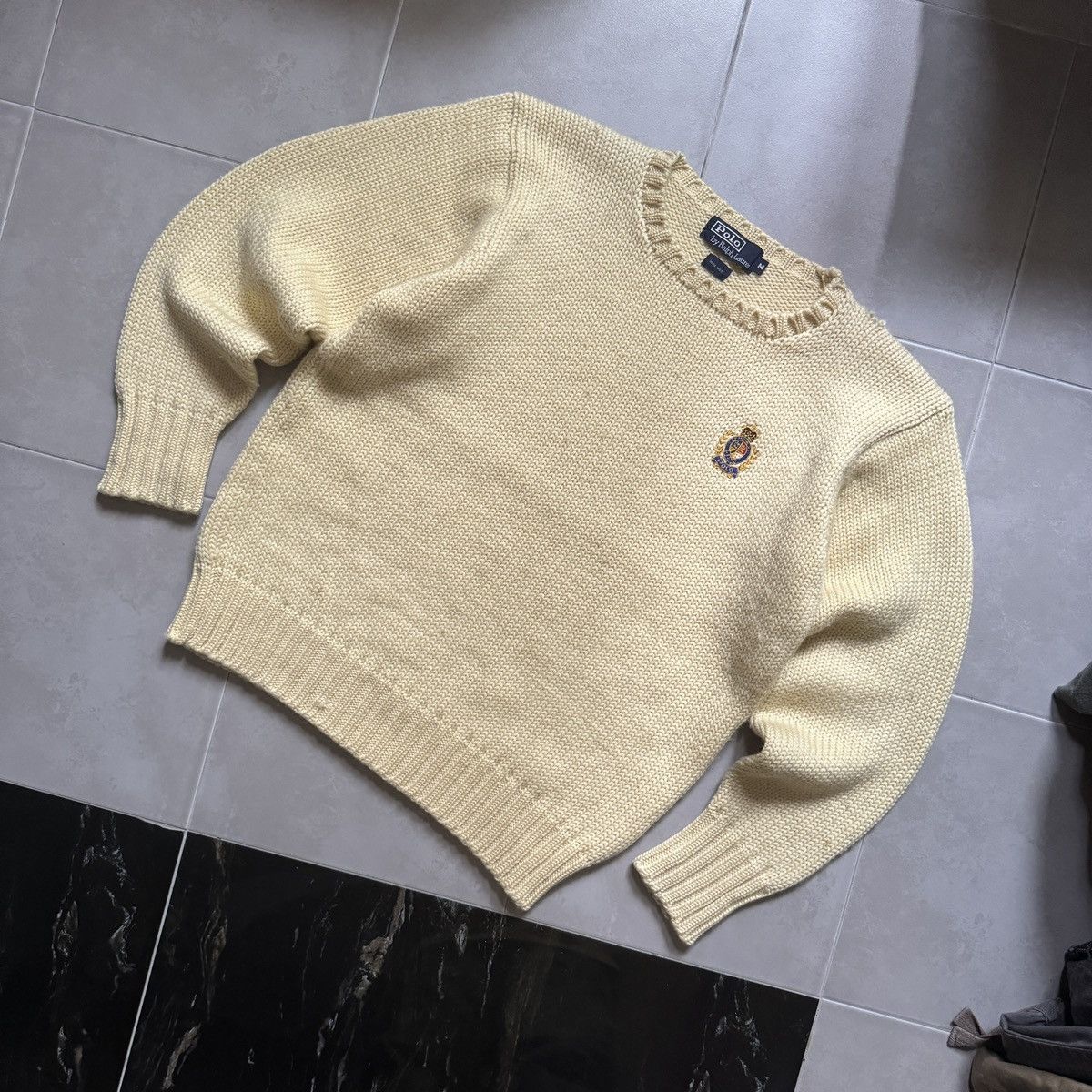 Polo Ralph Lauren Polo Ralph Lauren 90's Heavy Wool Crest Logo Ivory Knit Size US M / EU 48-50 / 2 - 5 Thumbnail