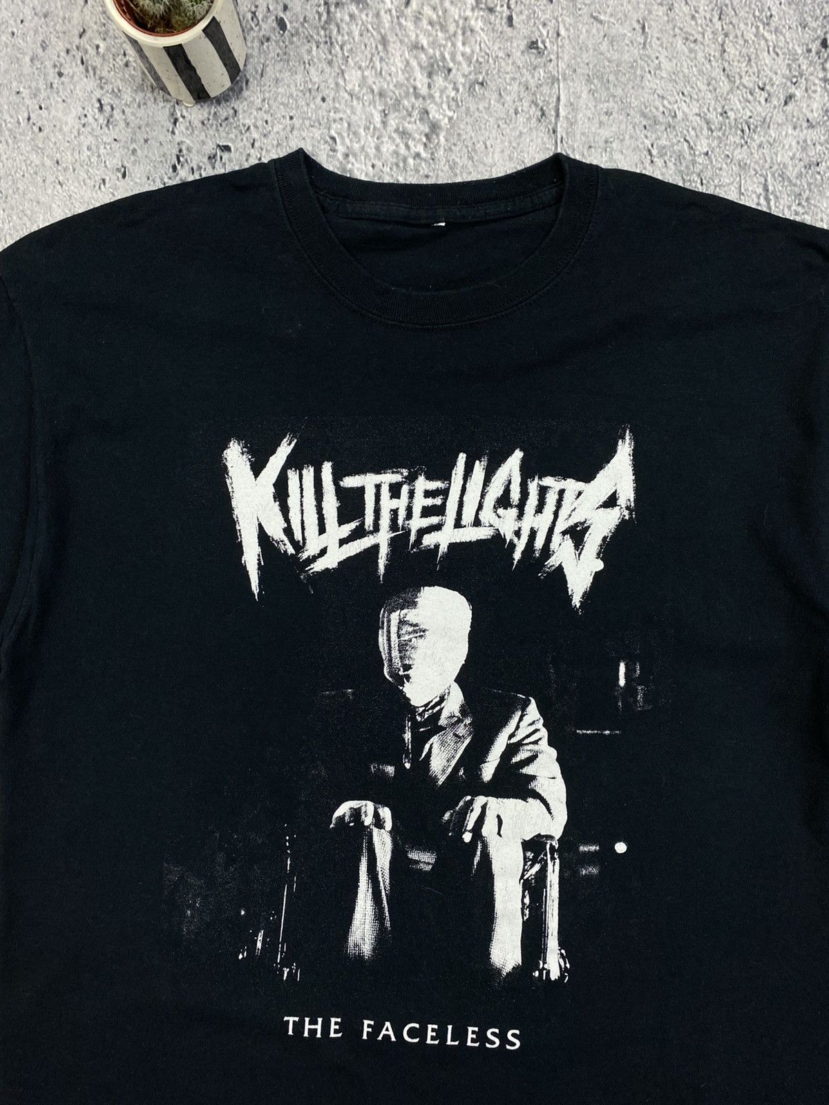 Vintage Vintage Tee Kill The Lights Streetwear USA rock band Size US L / EU 52-54 / 3 - 4 Thumbnail