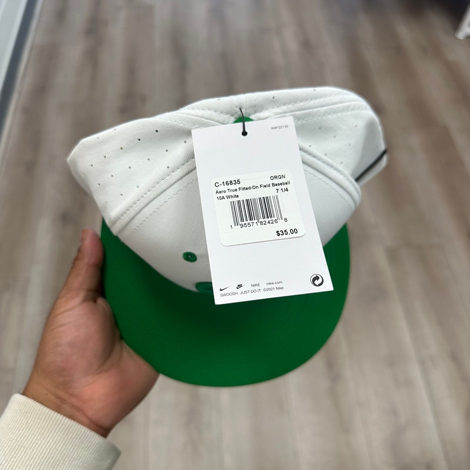 Nike New Nike White Oregon Ducks Dugout True Fitted Hat 7 1/4 Size ONE SIZE - 3 Thumbnail