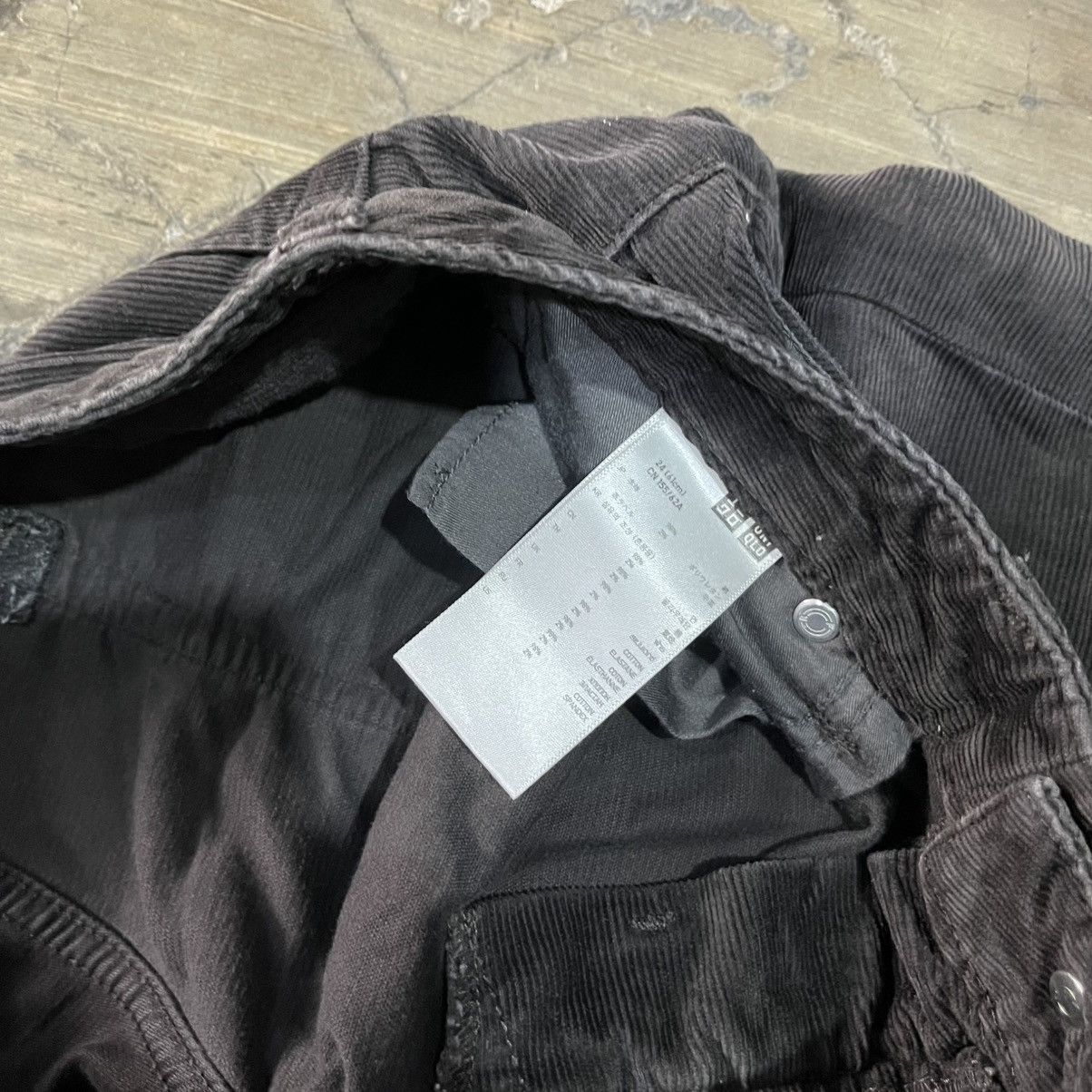 Undercover × Uniqlo UNIQLO x UNDERCOVER BLACK CORDUROY PANTS W/ ANKLE ZIPS Size US 29 - 7 Thumbnail