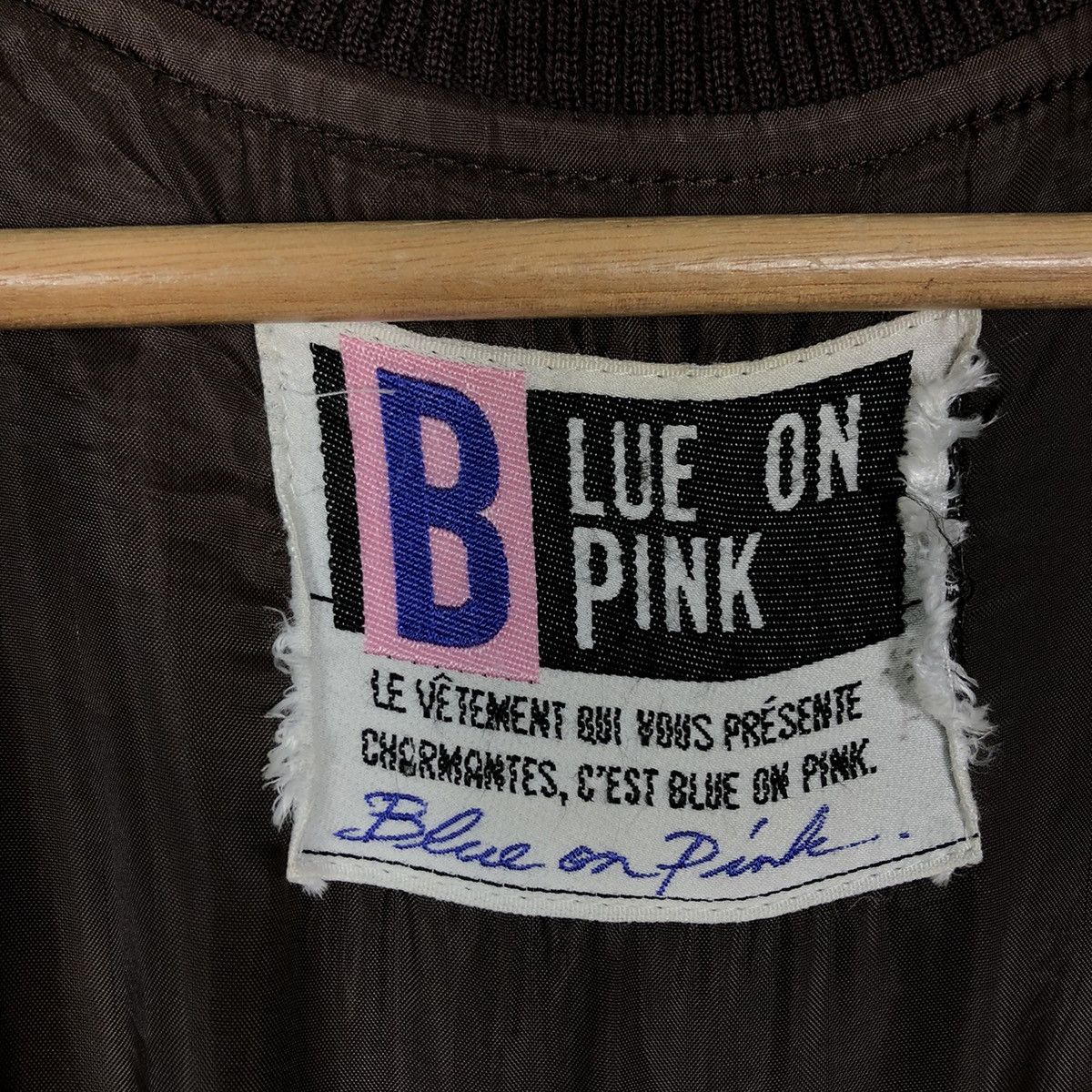 Japanese Brand 🔥90s Vintage Varsity Jacket Blue on Pink Big Logo Spell Out Size US M / EU 48-50 / 2 - 14 Thumbnail