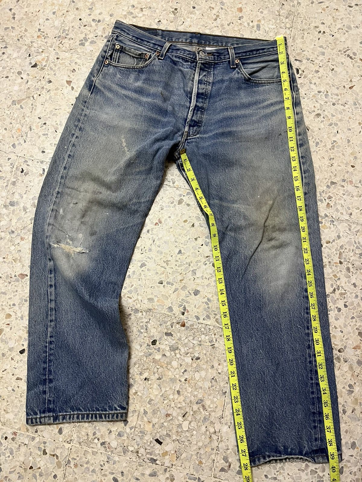Levi's Vintage levis 501XX light blue distressed Size US 35 - 14 Thumbnail