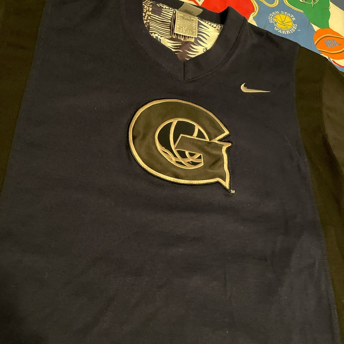 NCAA × Nike × Vintage Vintage Nike NCAA Georgetown Hoyas Warm Up Basketball Tee Size US L / EU 52-54 / 3 - 3 Thumbnail