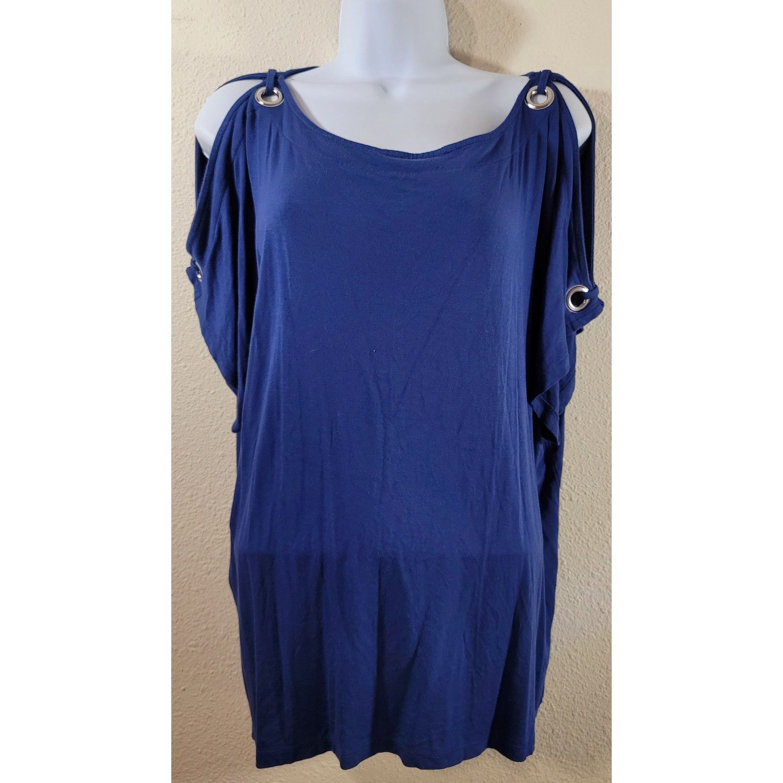 Other Cable & Gauge Blue Cold Shoulder With Rivets Top 1X Plus Size XXL / US 16-18 / IT 52-54 - 1 Thumbnail