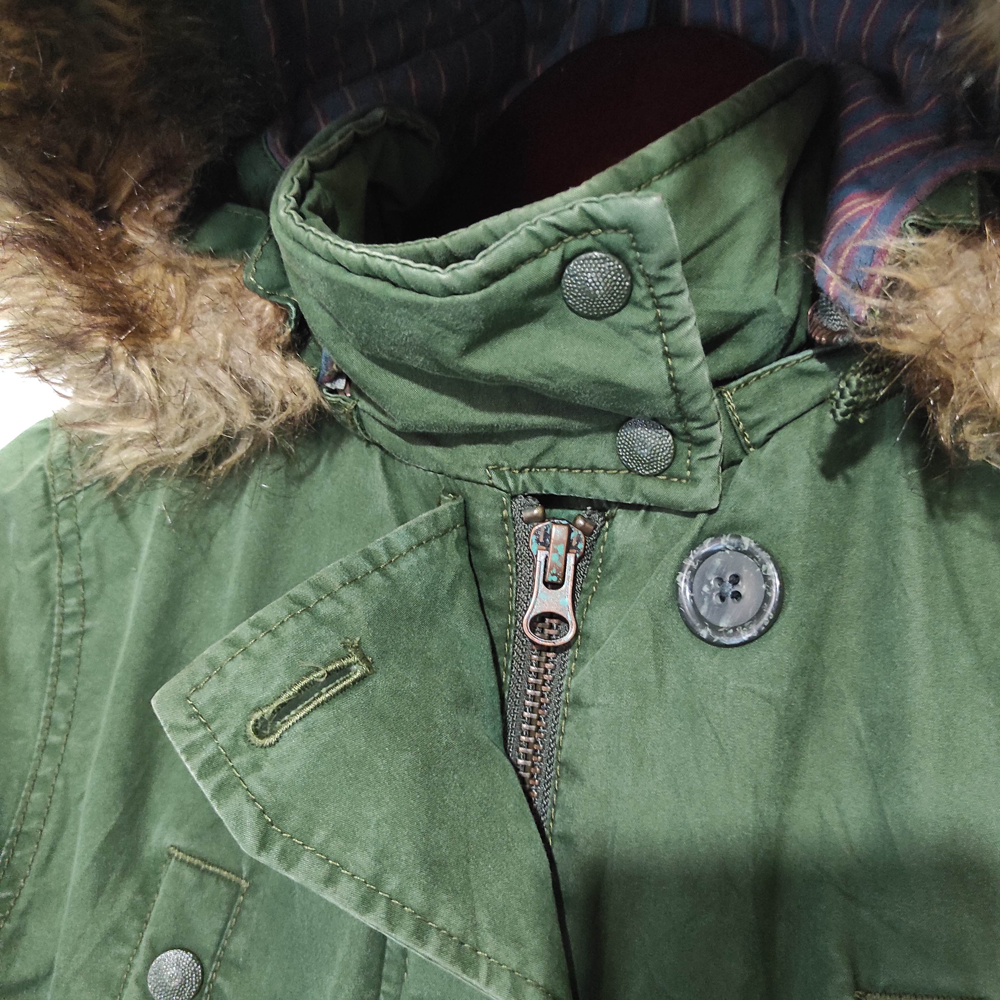 Levi's Vintage Clothing Vintage Levis US Military Parka Fur Hoodie Jacket Size US S / EU 44-46 / 1 - 11 Thumbnail