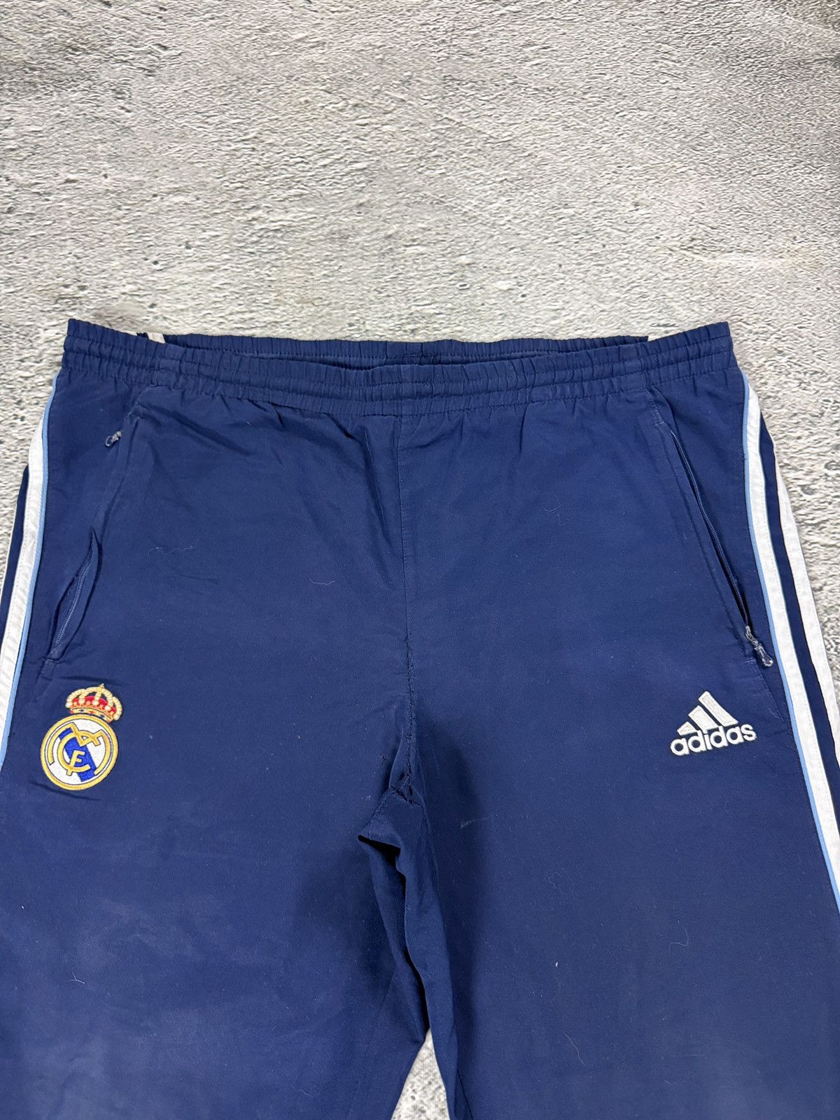 Adidas Real Madrid Adidas tracksuit White Blue 05/06 Vintage Size US M / EU 48-50 / 2 - 12 Thumbnail